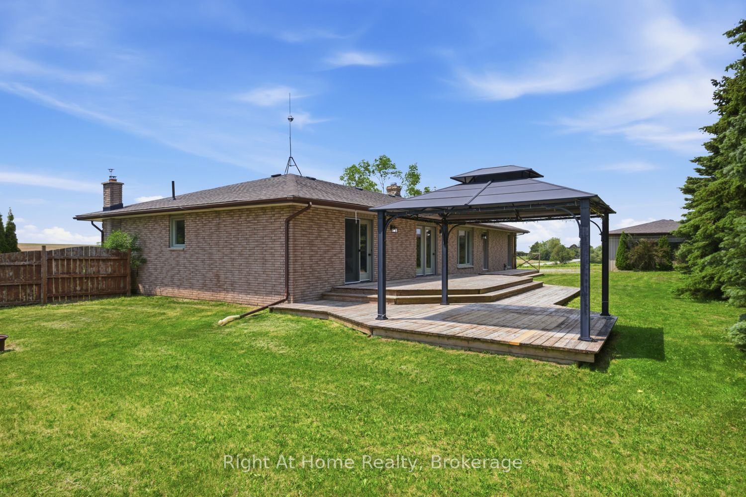 562 Janetville Road, Kawartha Lakes, ON L0B 1K0 photo 2