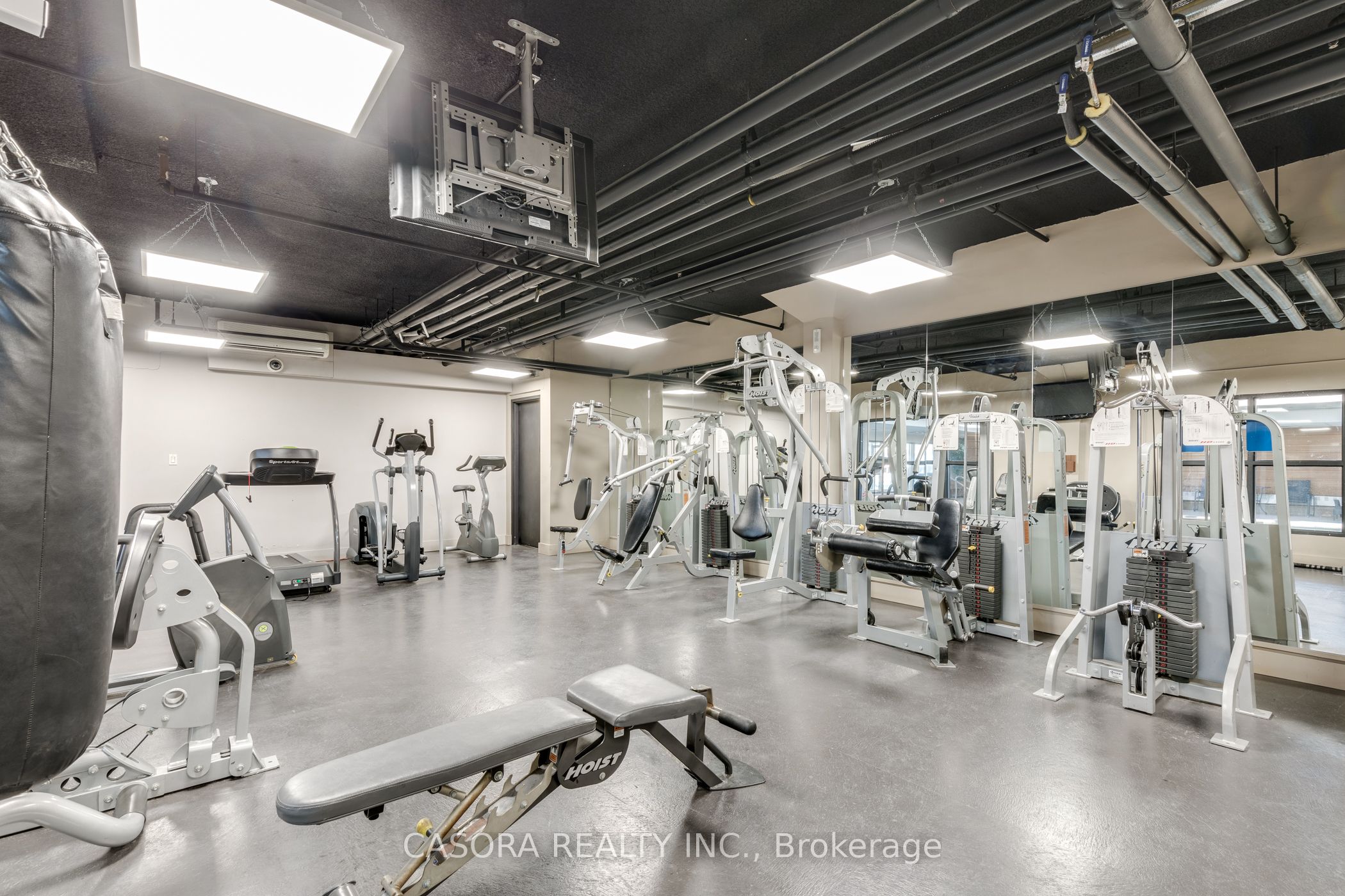 150 Charlton Avenue E 2403, Hamilton, ON L8N 3X3