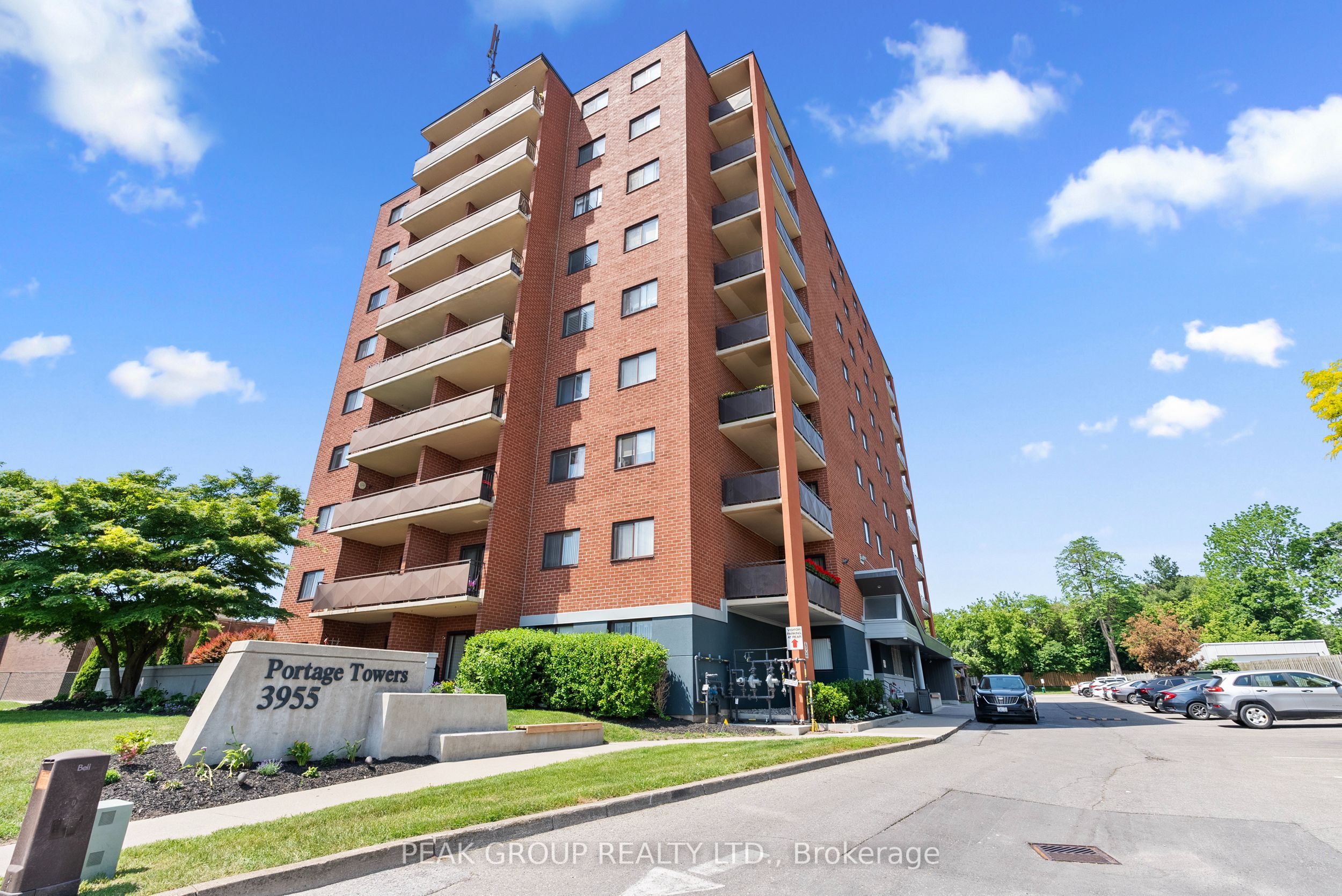 3955 Portage Road 205, Niagara Falls, ON L2J 3W2
