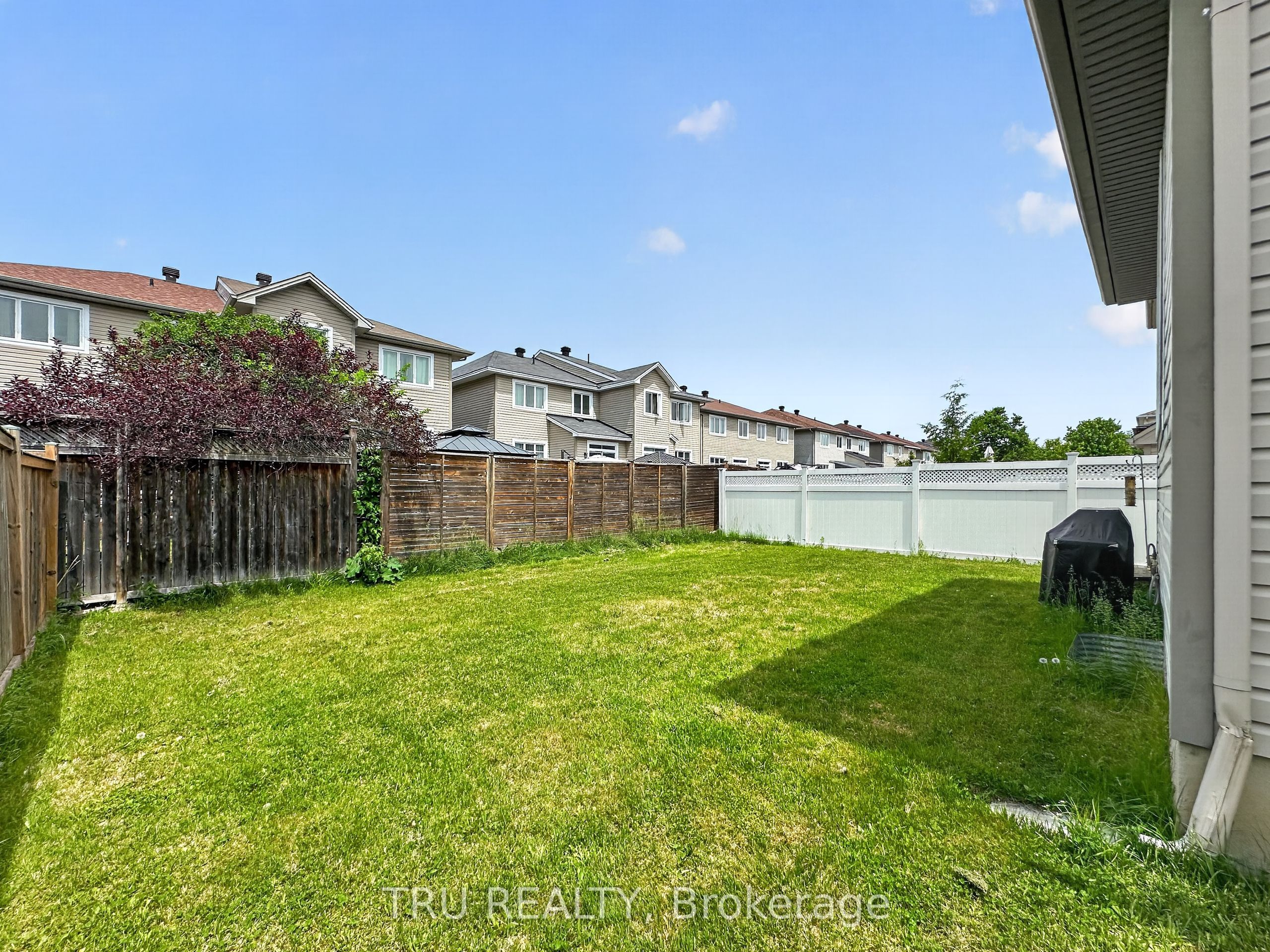 200 Celtic Ridge Crescent, Kanata, ON K2W 0C1 photo 4