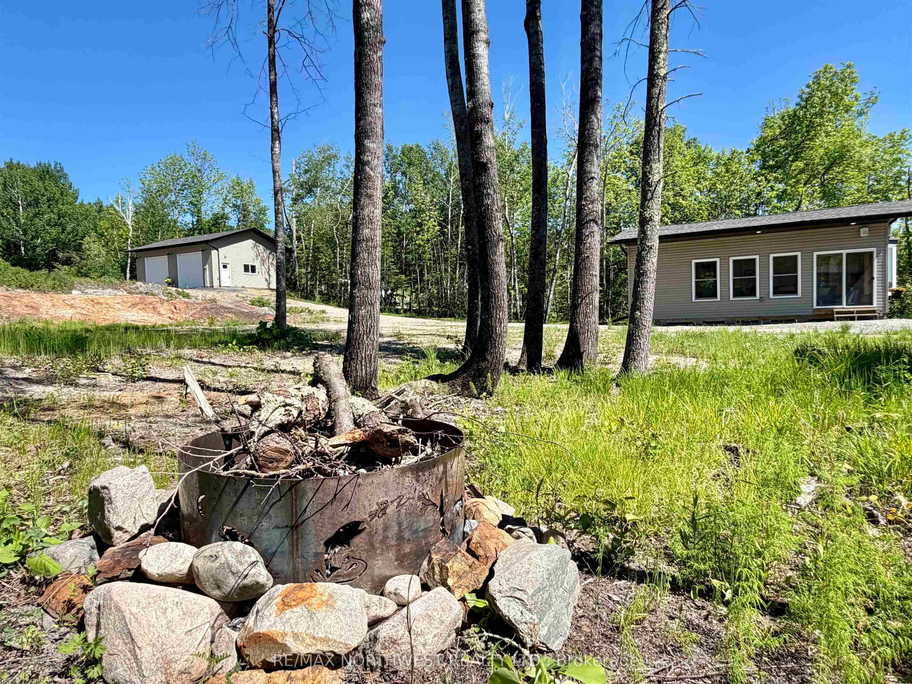 237 Nickel Lake Shores Road, Rainy River Remote Area, ON P9A 3M3 photo 2