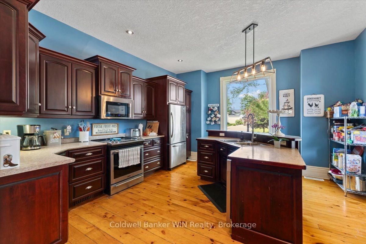 95 John Street S, Minto, ON N0G 1Z0 photo 5