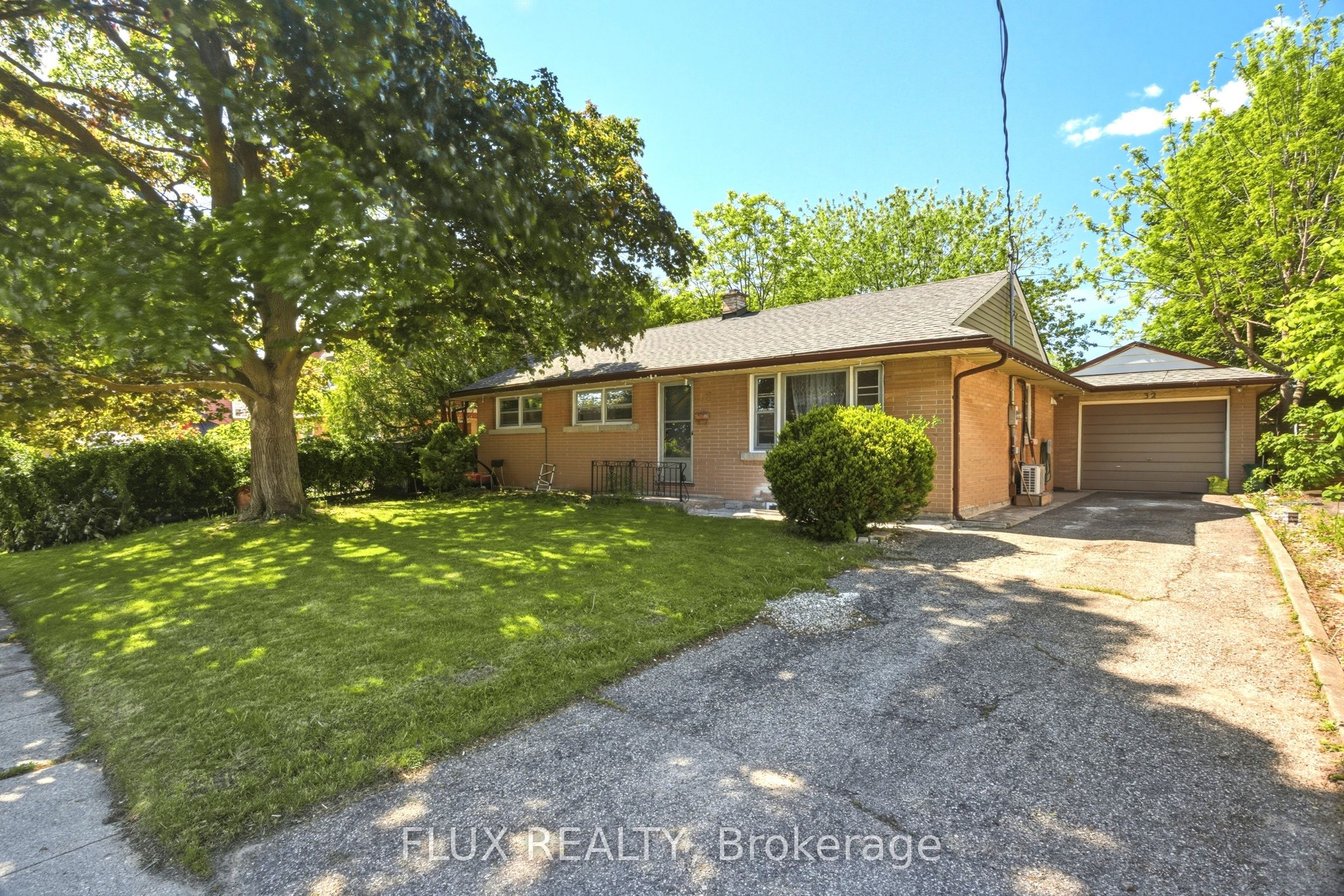 32 Close Avenue, Cambridge, ON N1R 2R6