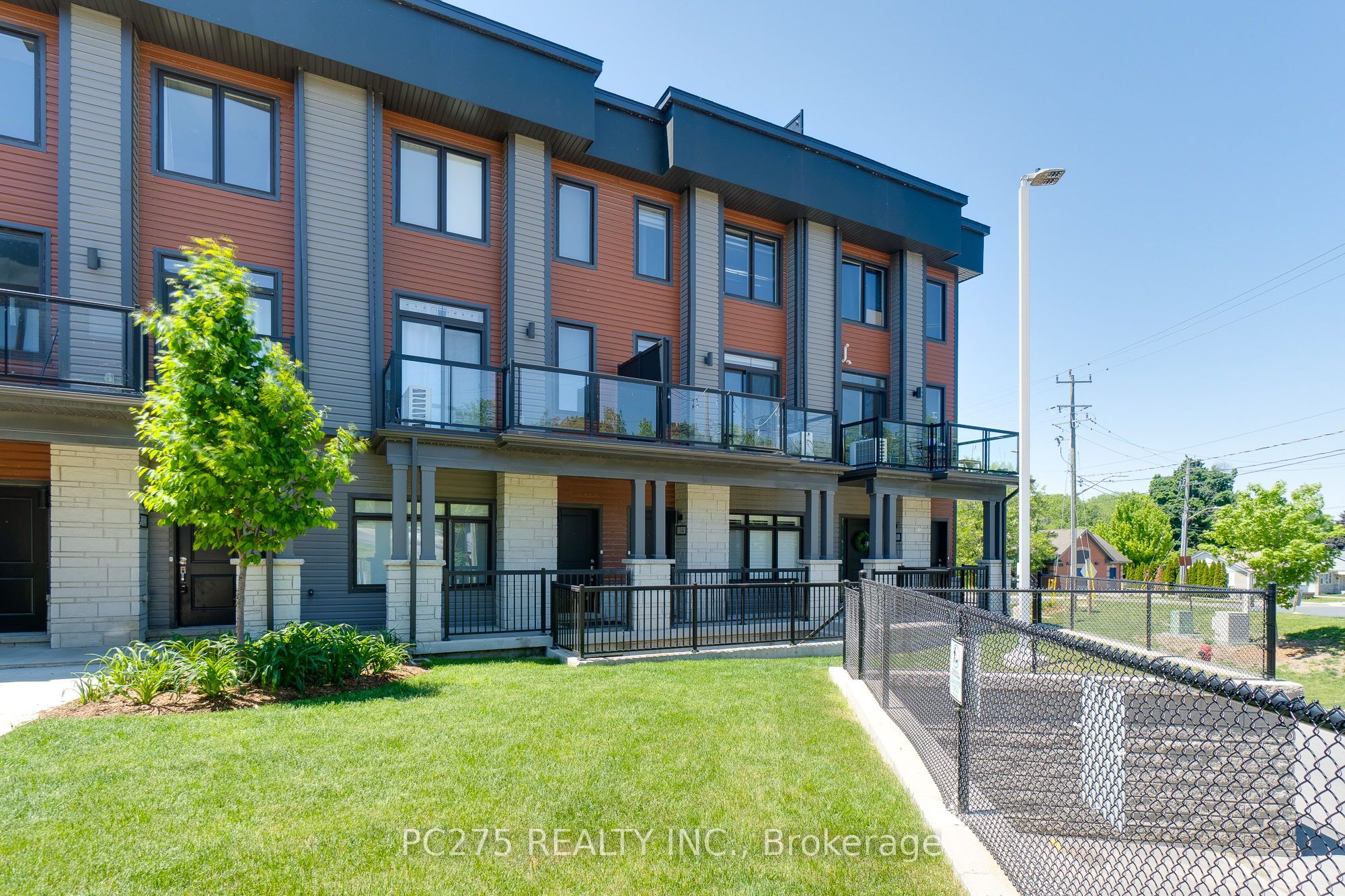 2 Willow Street 34, Brant, ON N3L 0K7