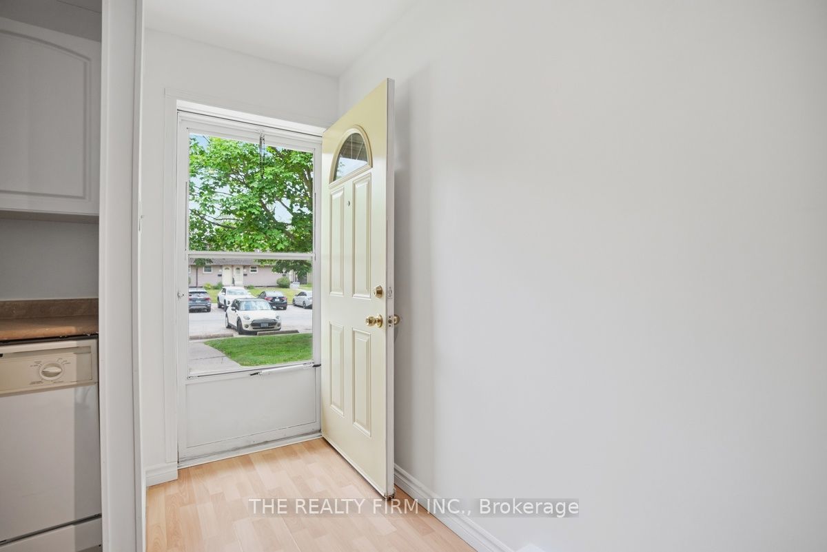 1919 Trafalgar Street 10, London East, ON N5V 1A1 photo 3