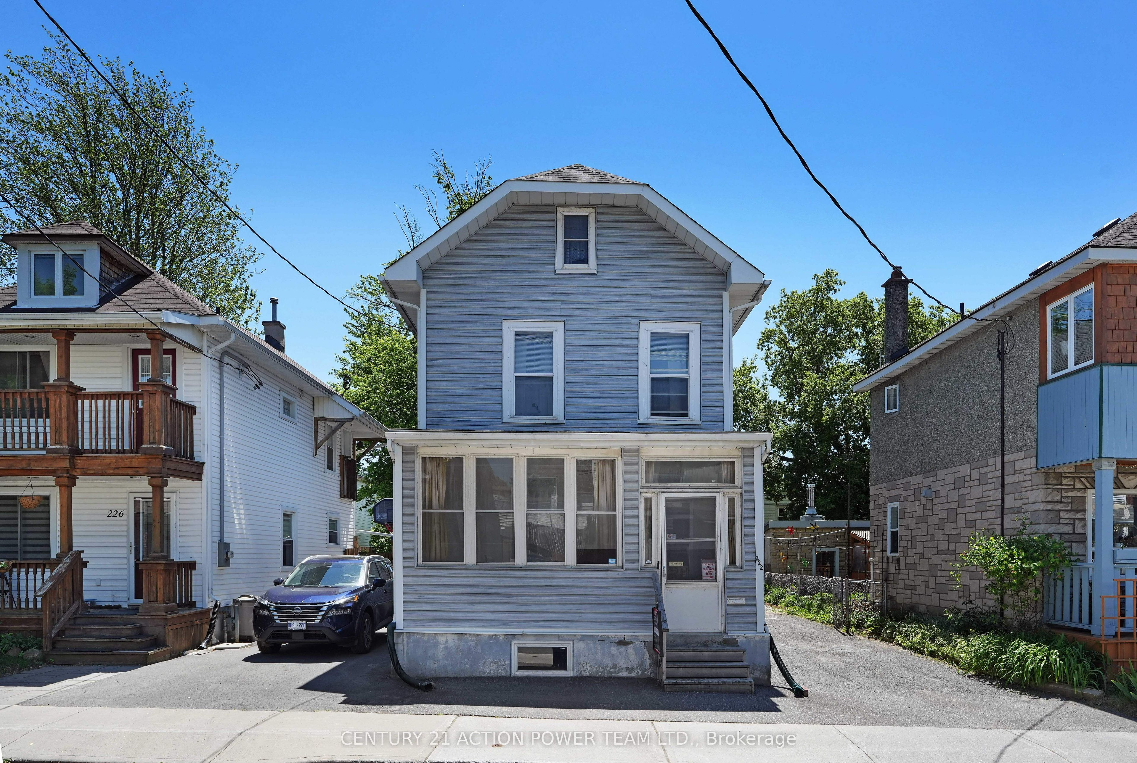 222 Montfort Street, Vanier and Kingsview Park, ON K1L 5P4