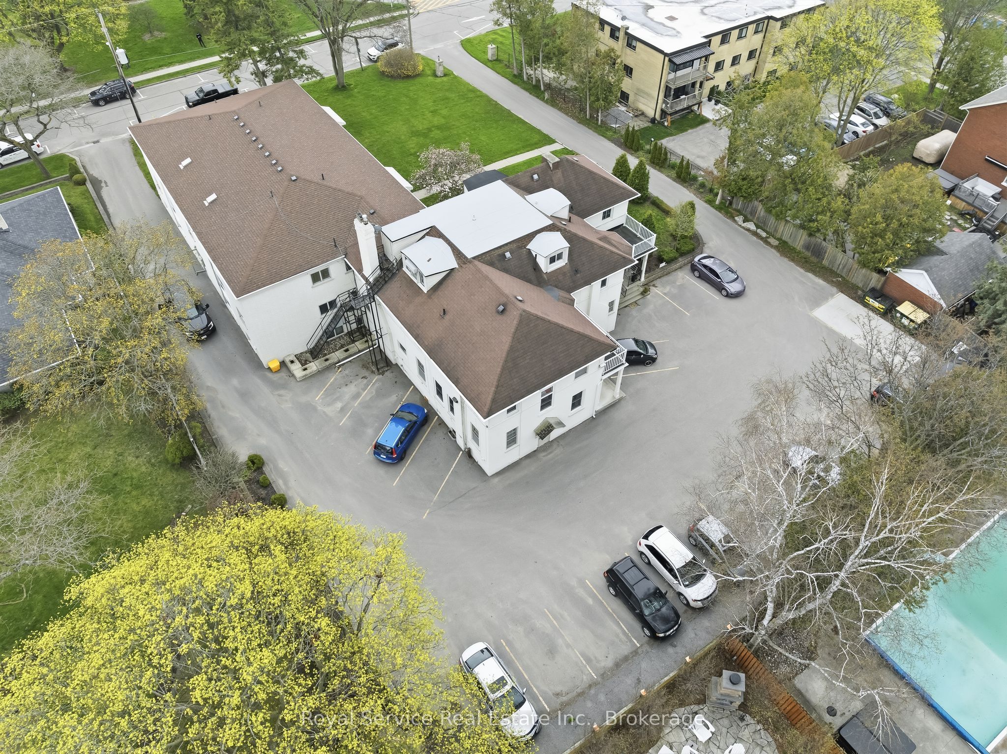 118 Perry Street 19, Cobourg, ON K9A 1N7 photo 3