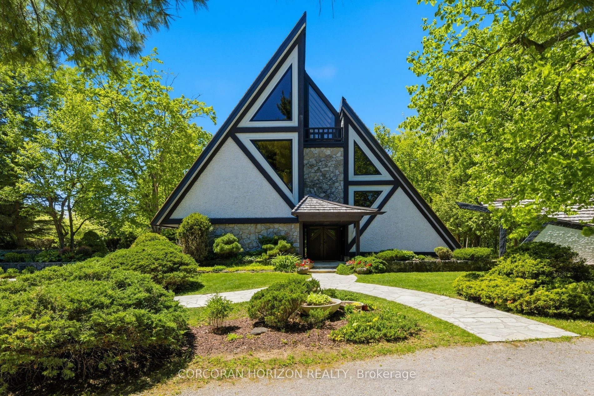 1285 Kirkwall Road, Hamilton, ON N1R 5S2