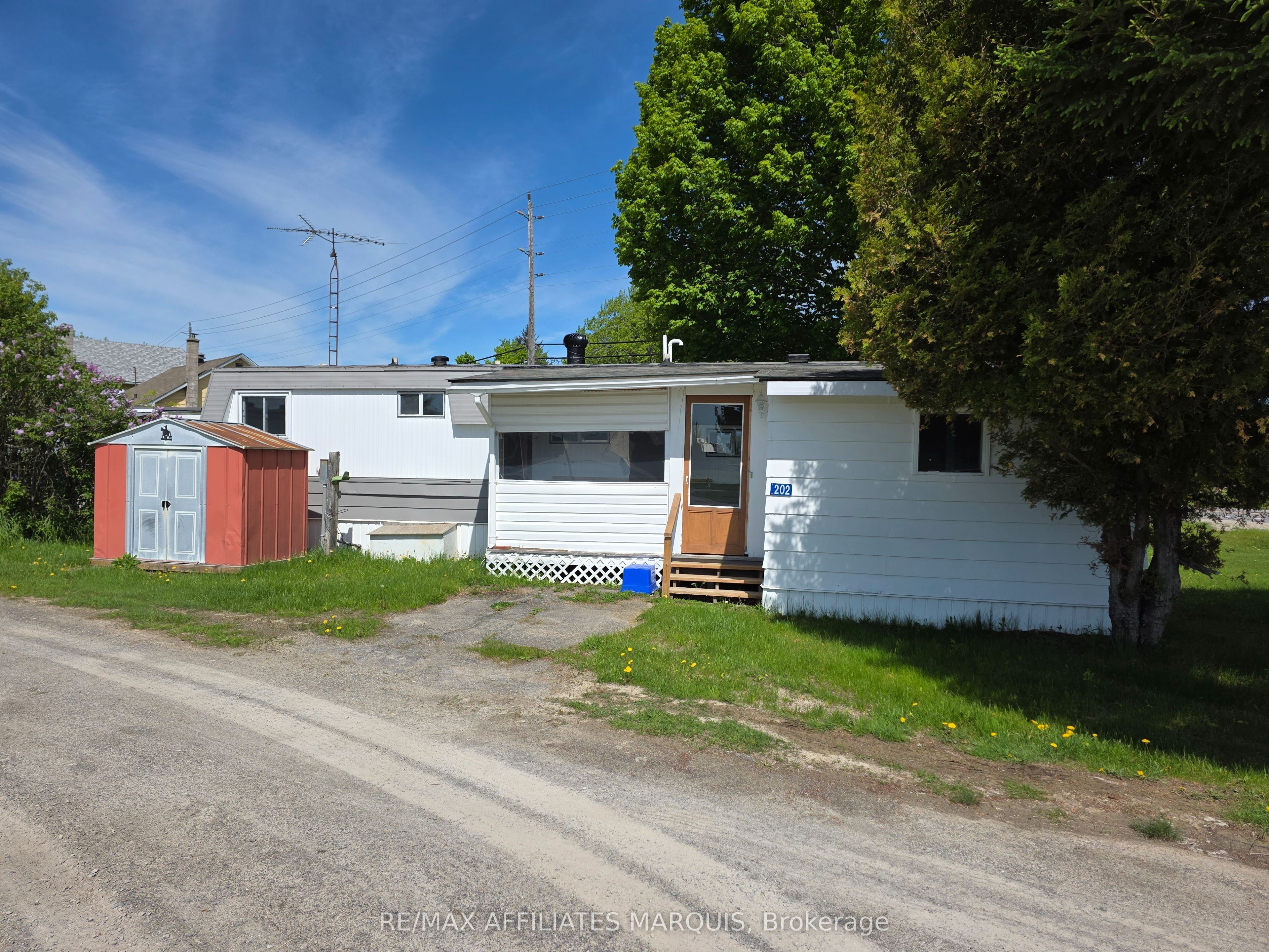 202 Jack Street, Smiths Falls, ON K7A 4S4