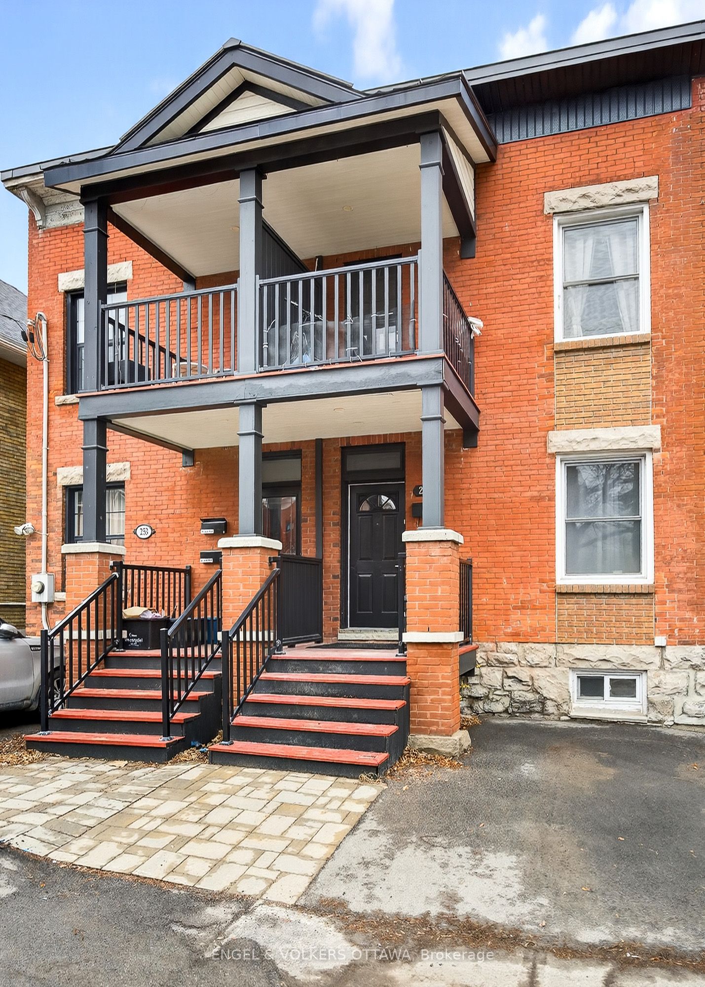 251 Arlington Avenue, Ottawa Centre, ON K1R 5T1 photo 2