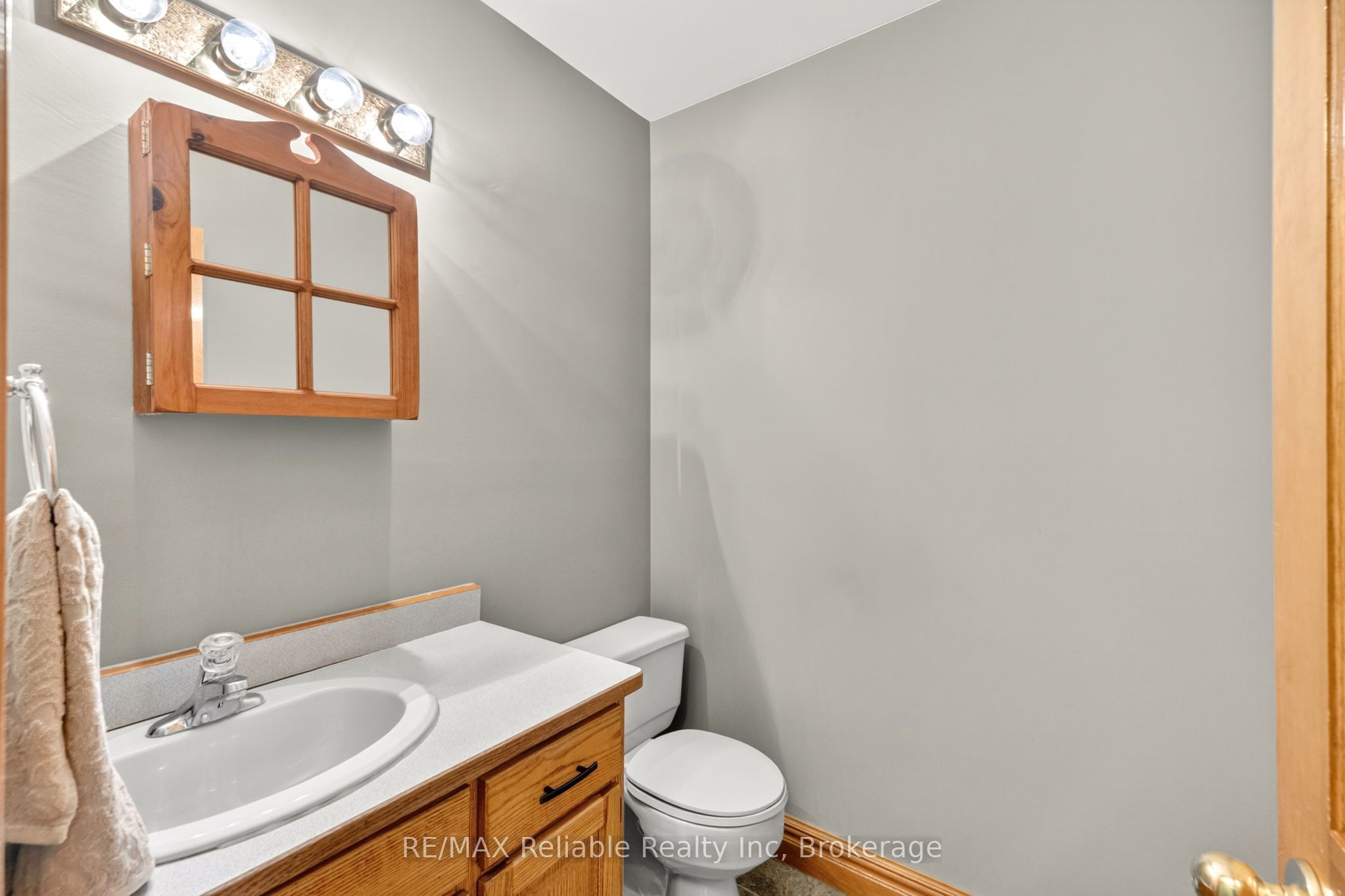 76 William Street, Huron East, ON N0K 1G0 photo 5