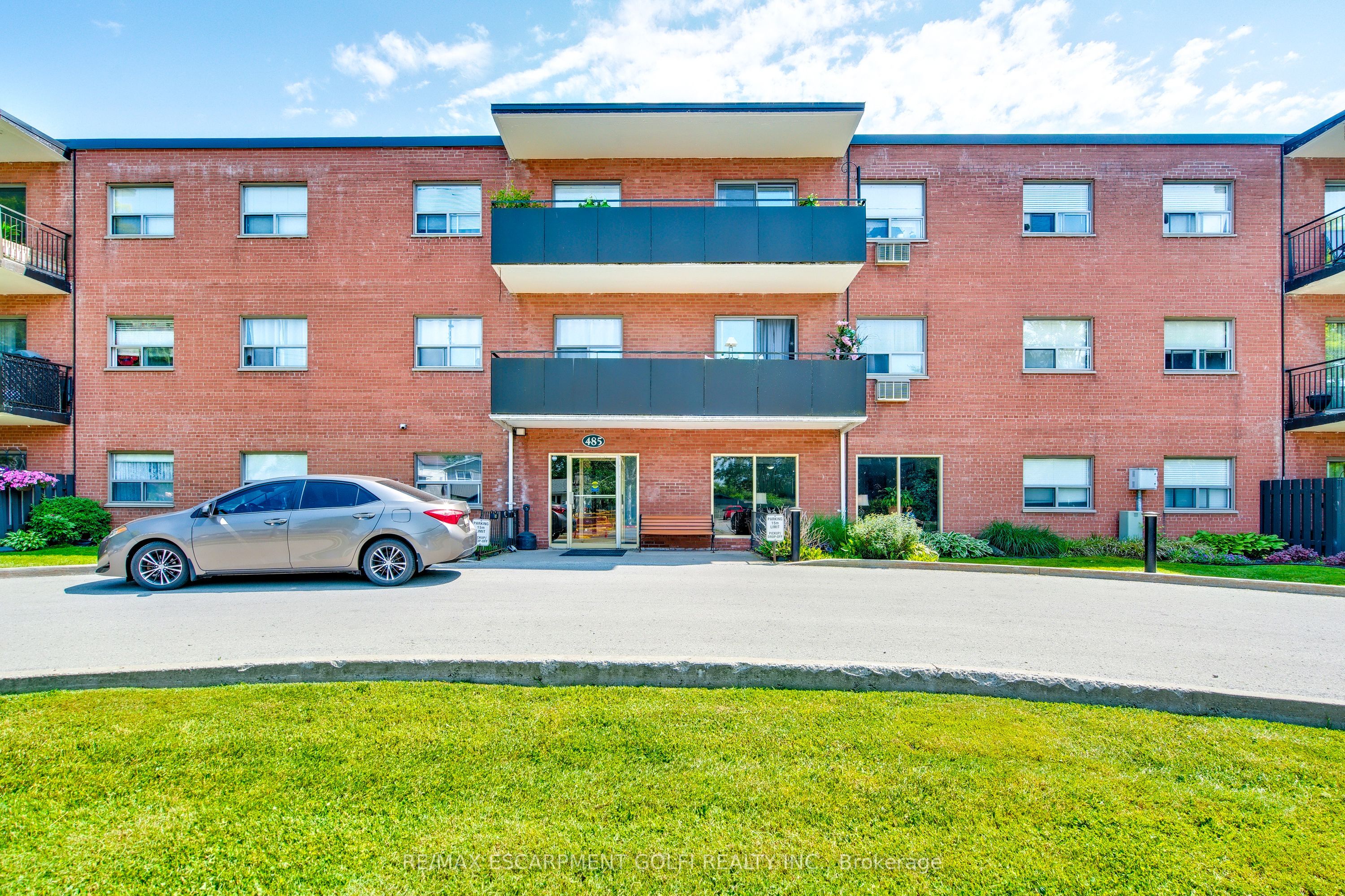 485 Thorold Road 319, Welland, ON L3C 3X1
