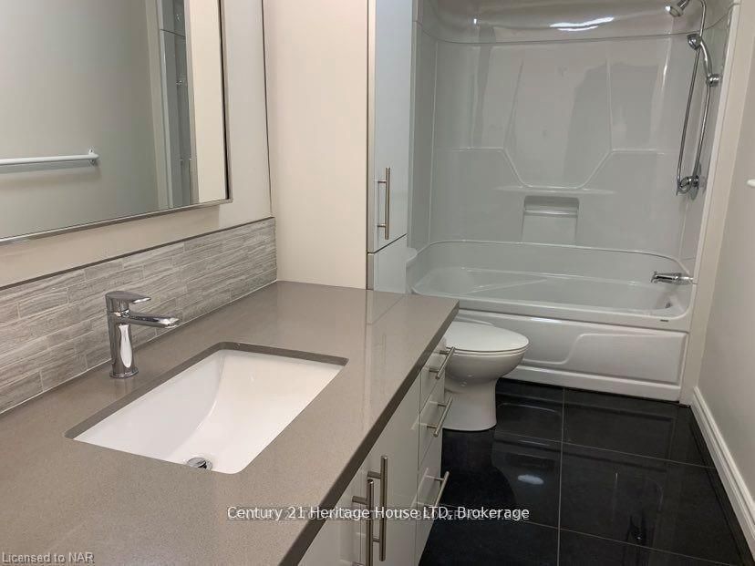 238 Bertie Street 1, Fort Erie, ON L2A 1Z3 photo 4
