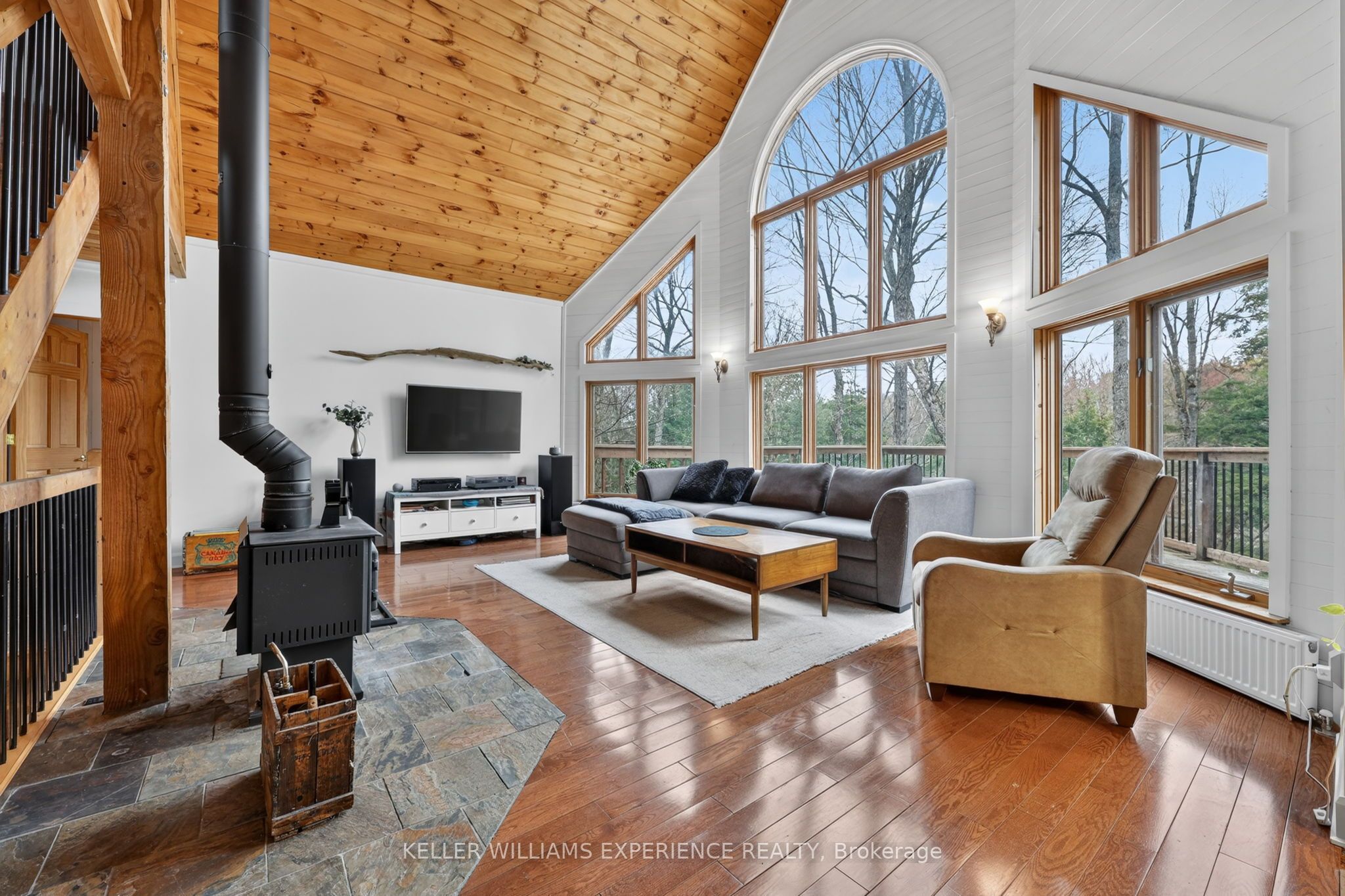 1115 Sherwood Forest Road, Bracebridge, ON P1L 1X3 photo 4