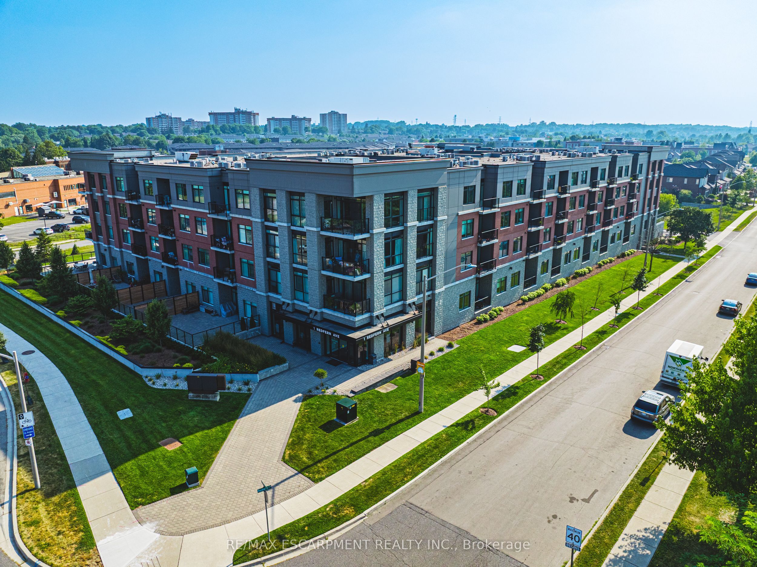 1 Redfern Avenue 317, Hamilton, ON L9C 0E6