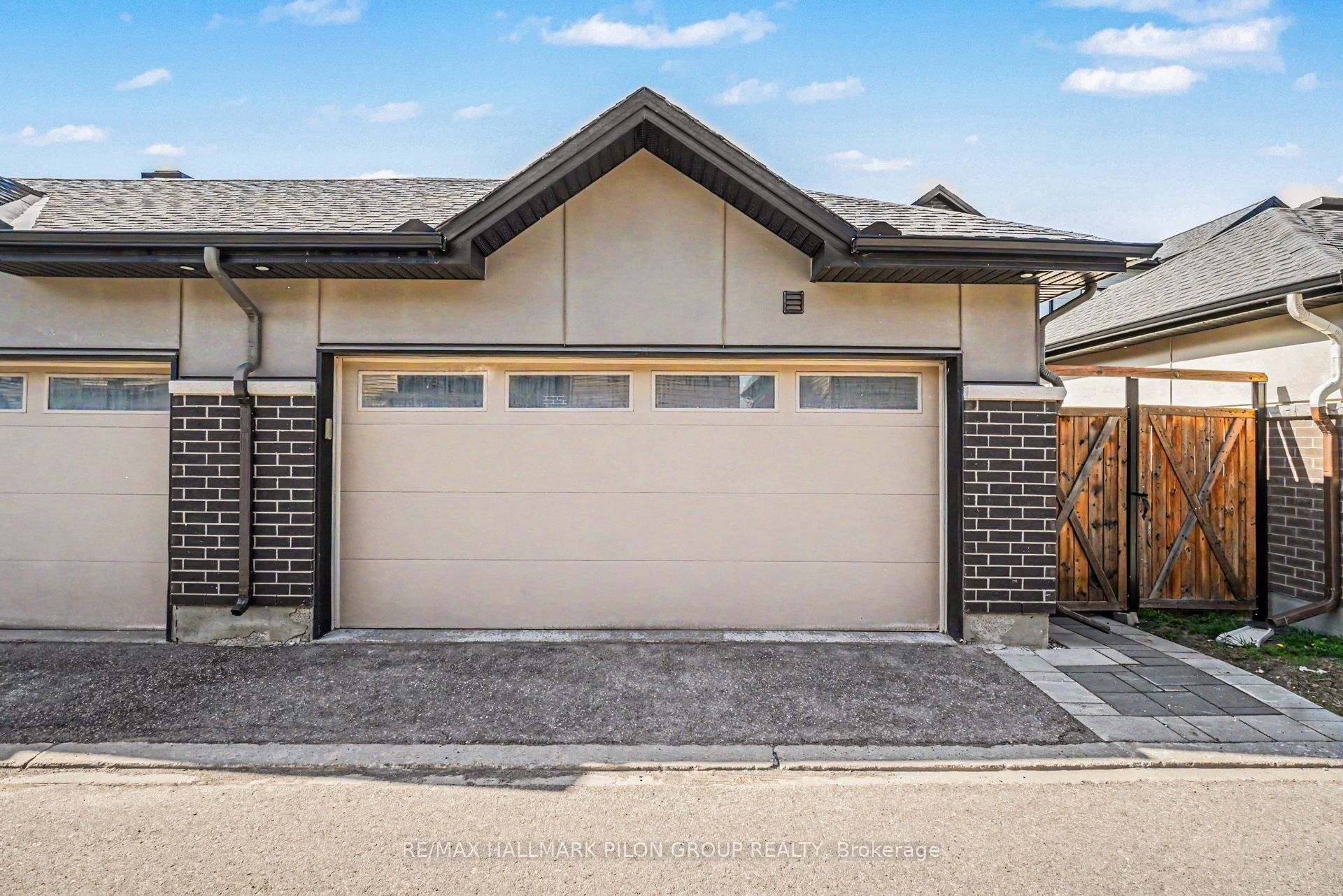 618 Mikinak Road, Manor Park - Cardinal Glen and Area, ON K1K 3X7 photo 2