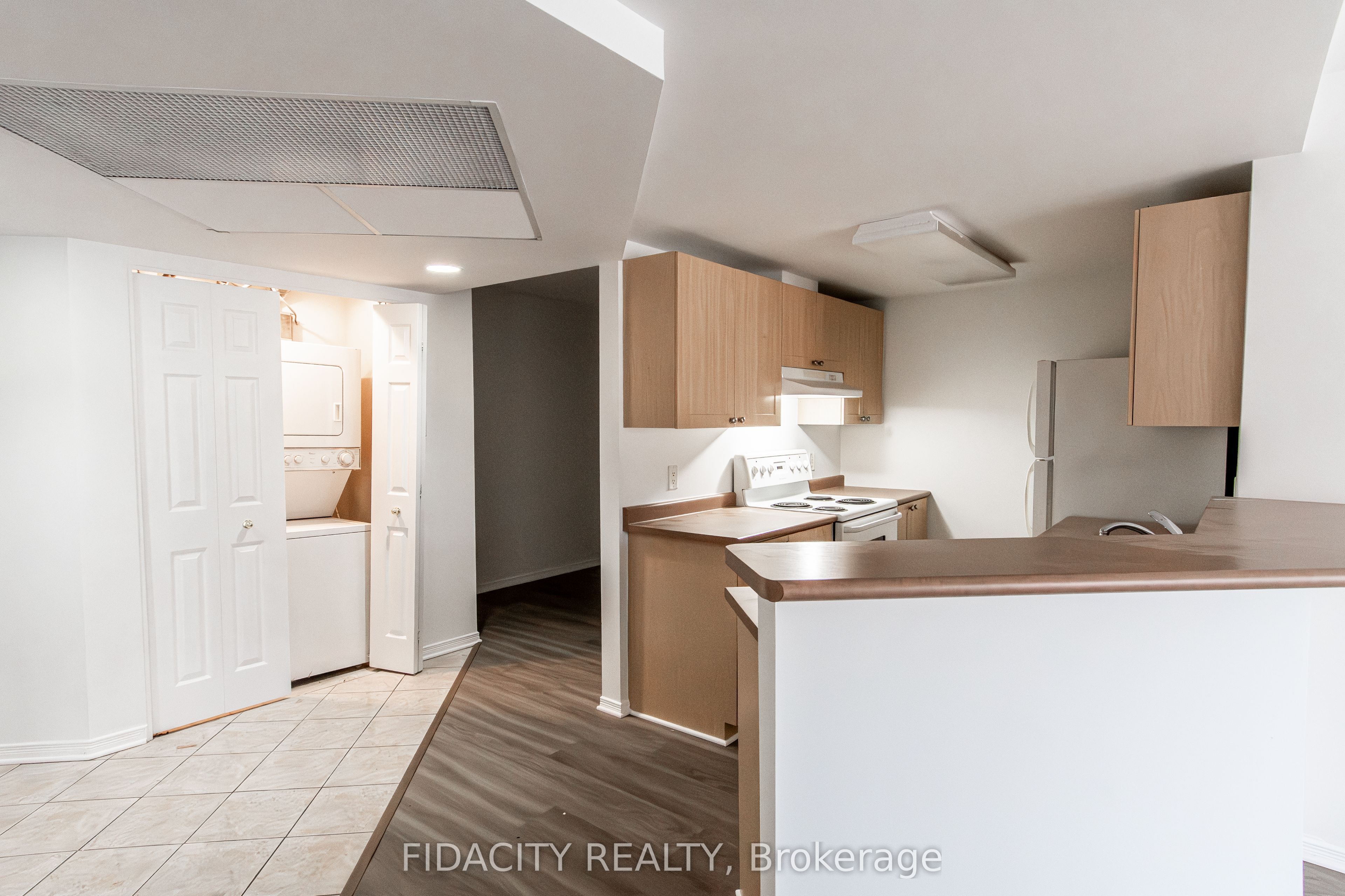 310 Central Park Drive 2A, Carlington - Central Park, ON K2C 4G4 photo 5