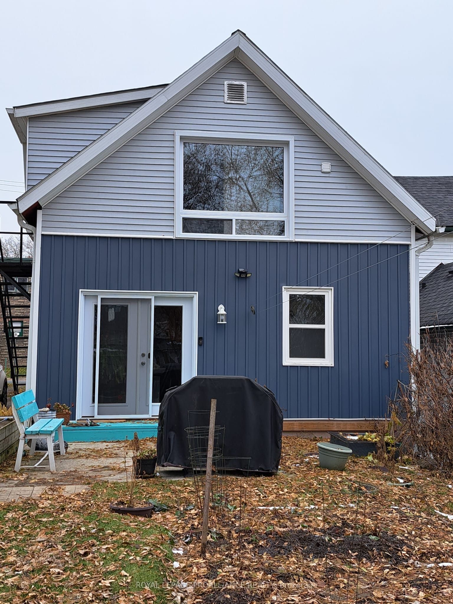 125 James Street W, Brockville, ON K6V 4A3 photo 2