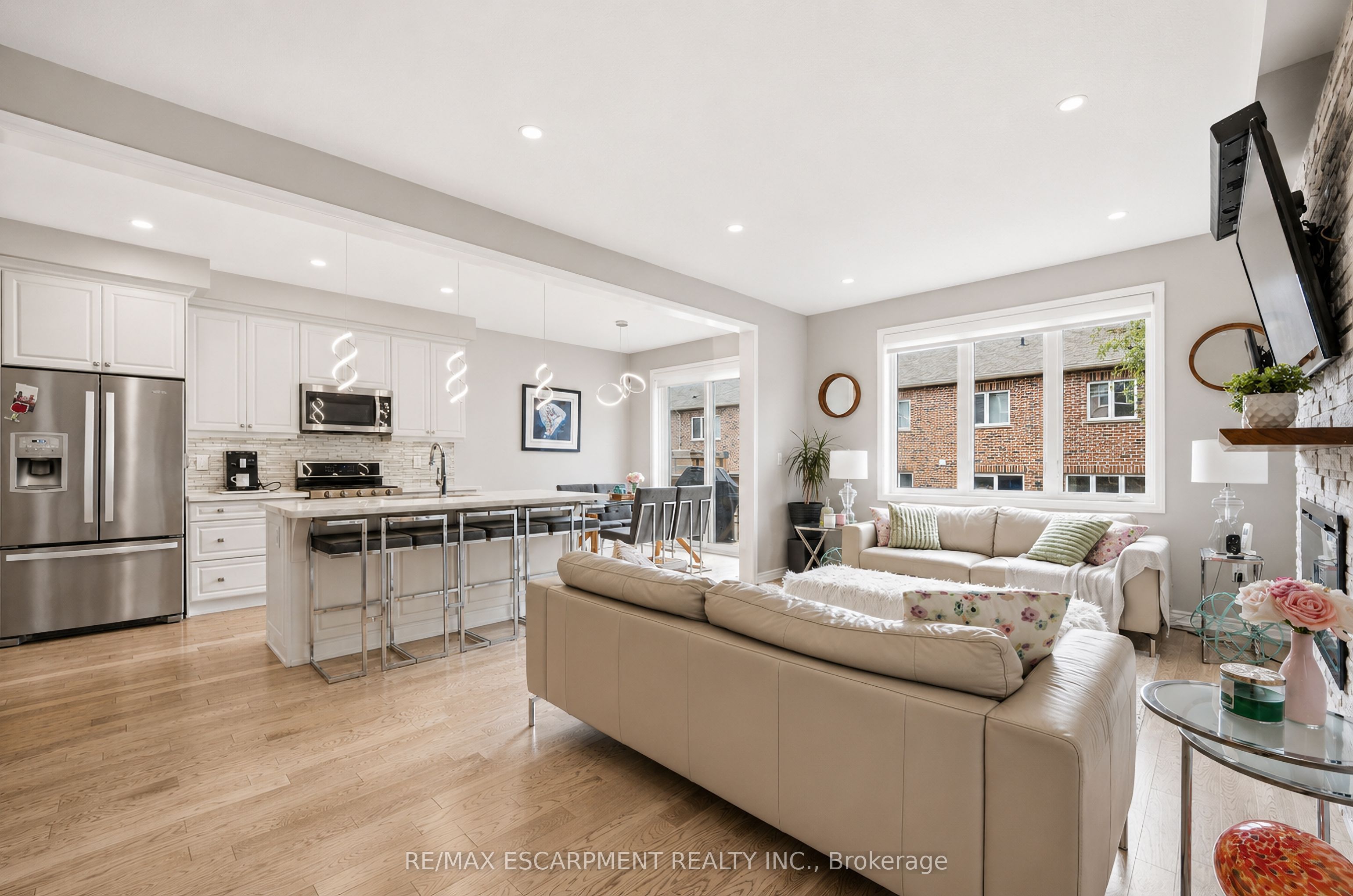 44 Stillwater Crescent, Hamilton, ON L0R 2H8 photo 4