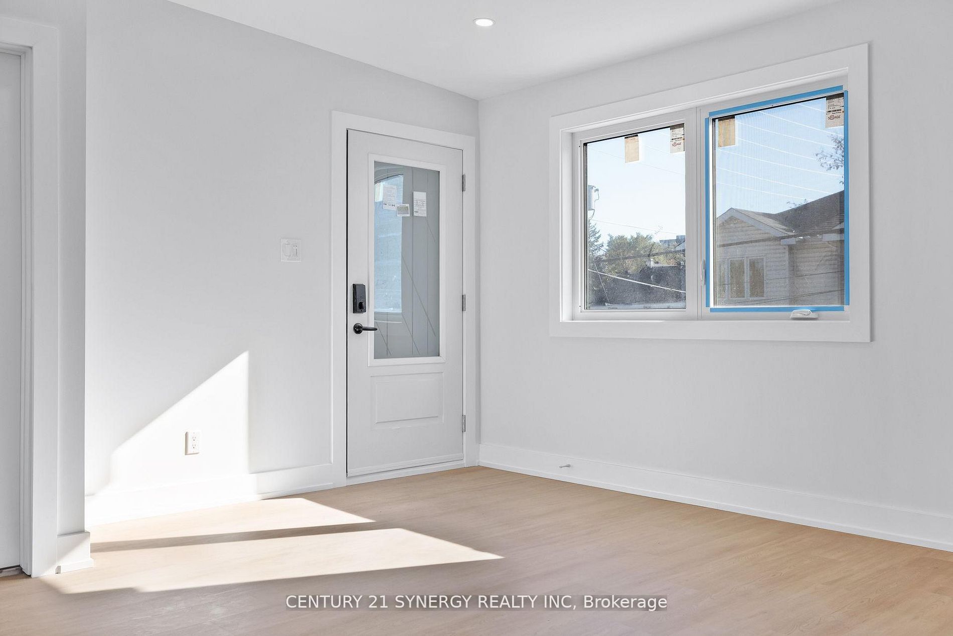598 Kirkwood Avenue 4, Westboro - Hampton Park, ON K1Z 5X4 photo 2