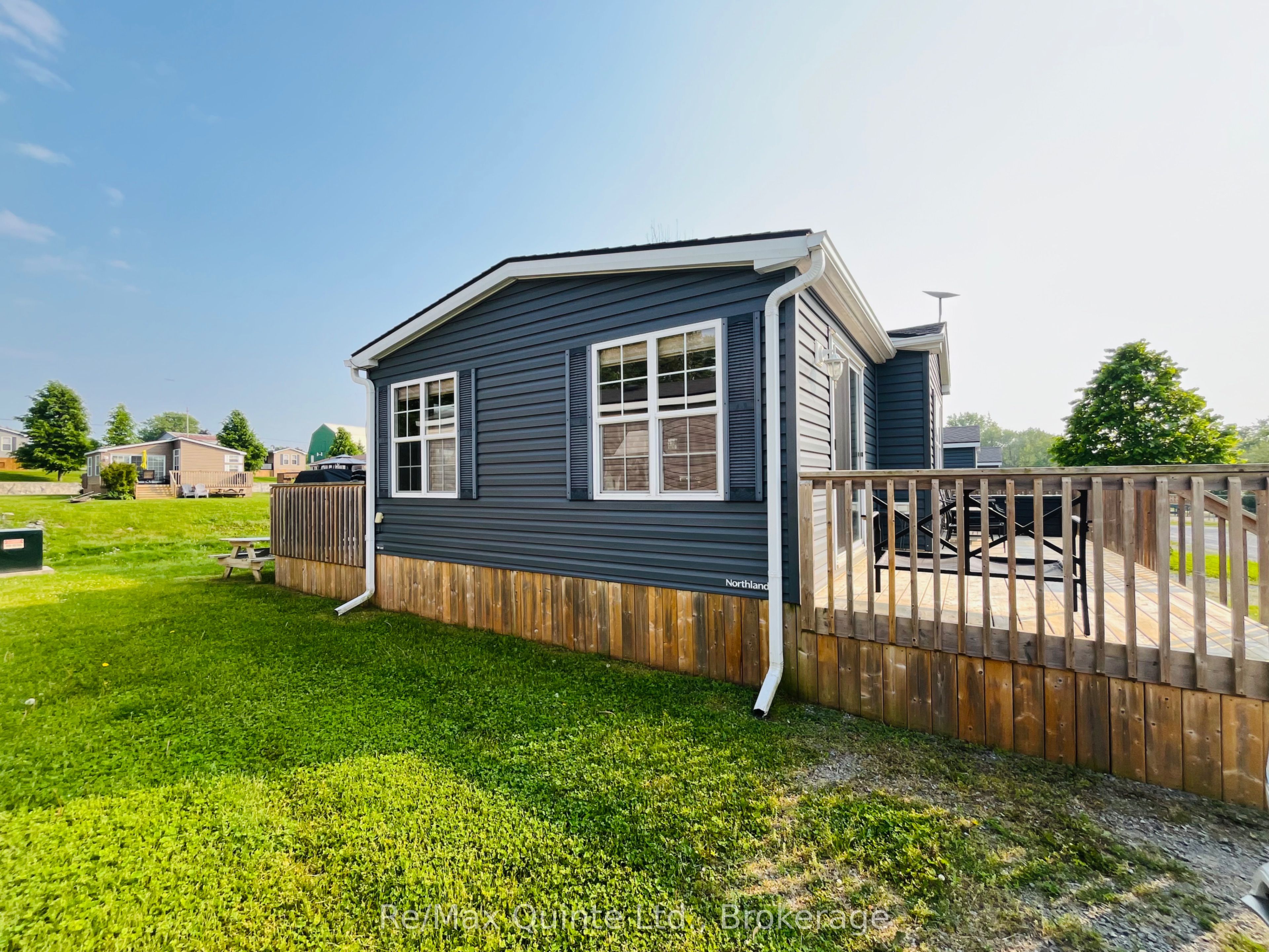 486 County Road 18 8 Cricket Ln, Prince Edward County, ON K0K 1P0 photo 2