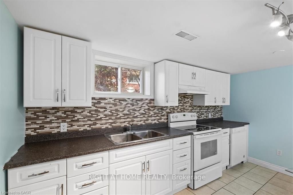 134 Victor Boulevard Lower Level, Hamilton, ON L9A 2V4 photo 5