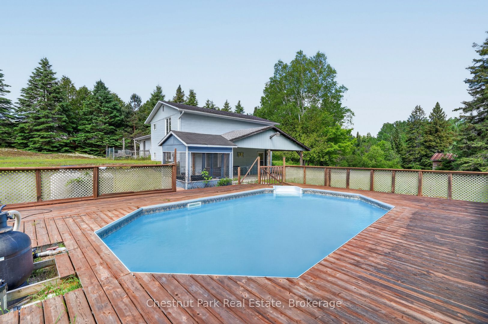 41 Hawthorn Lane, Huntsville, ON P1H 2N5