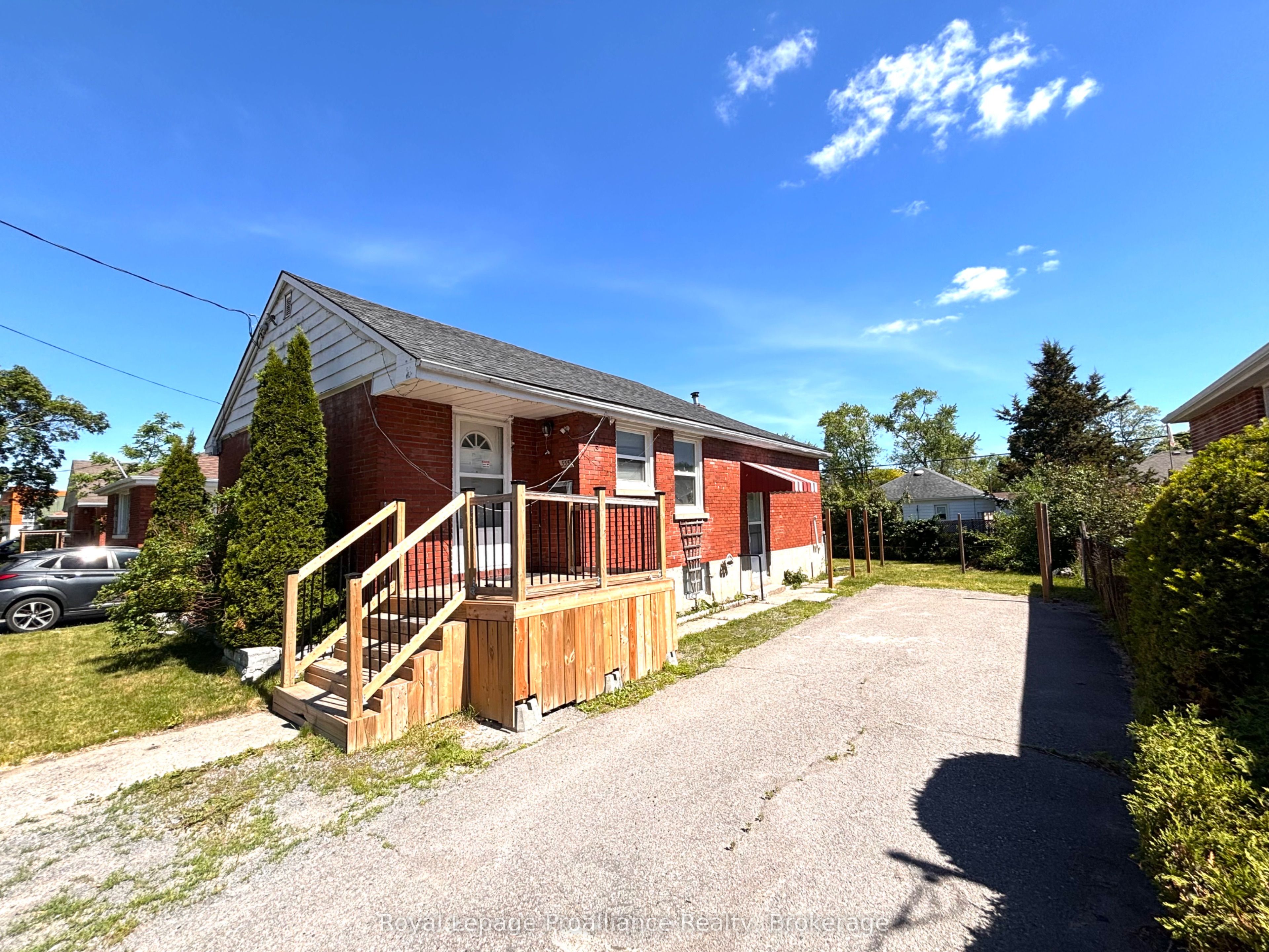 355 Bridge Street E, Belleville, ON K8N 1P7 photo 2