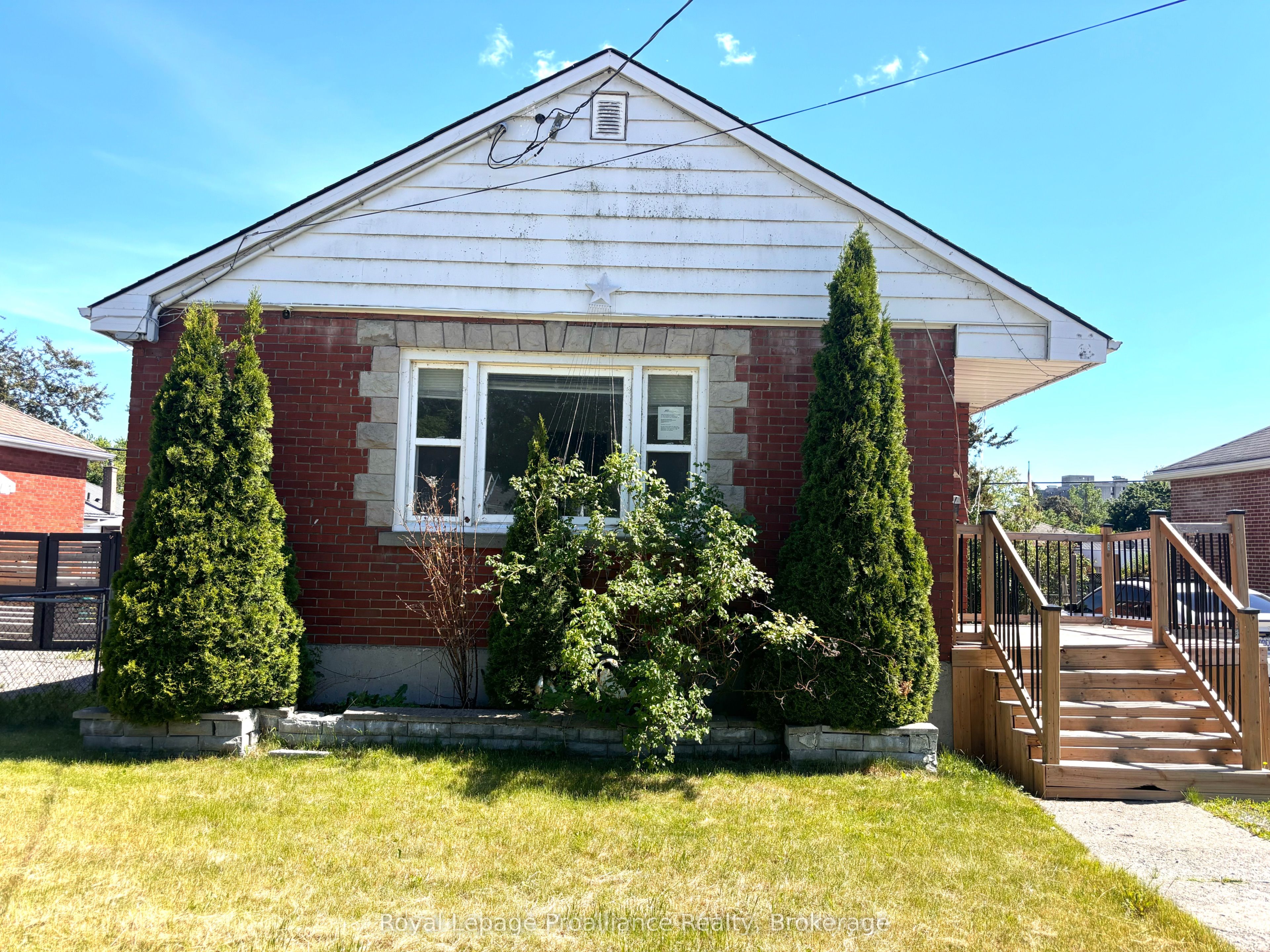 355 Bridge Street E, Belleville, ON K8N 1P7 photo 3