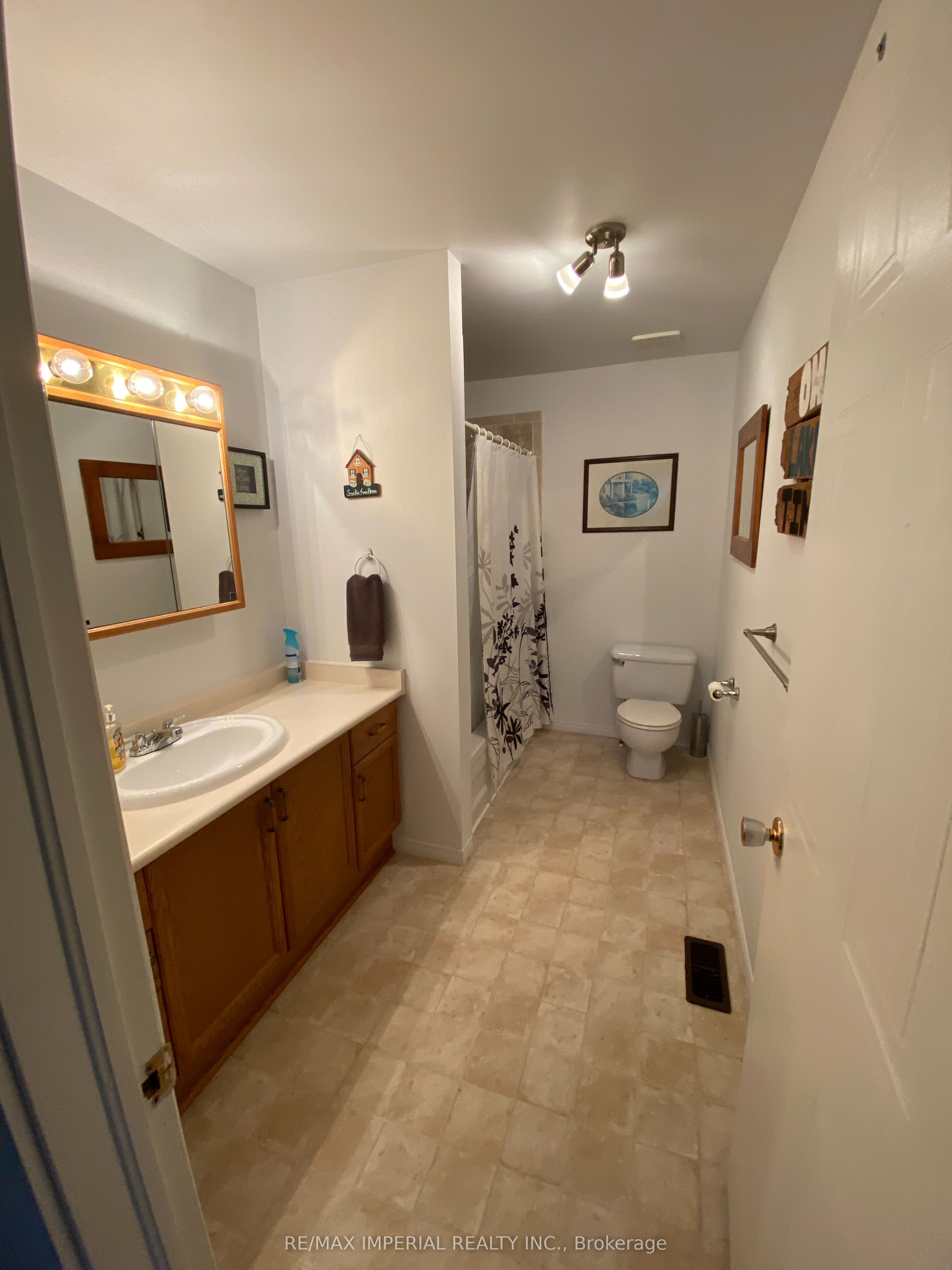 18 Helen Street UNIT 2, Kawartha Lakes, ON K0M 1A0 photo 4