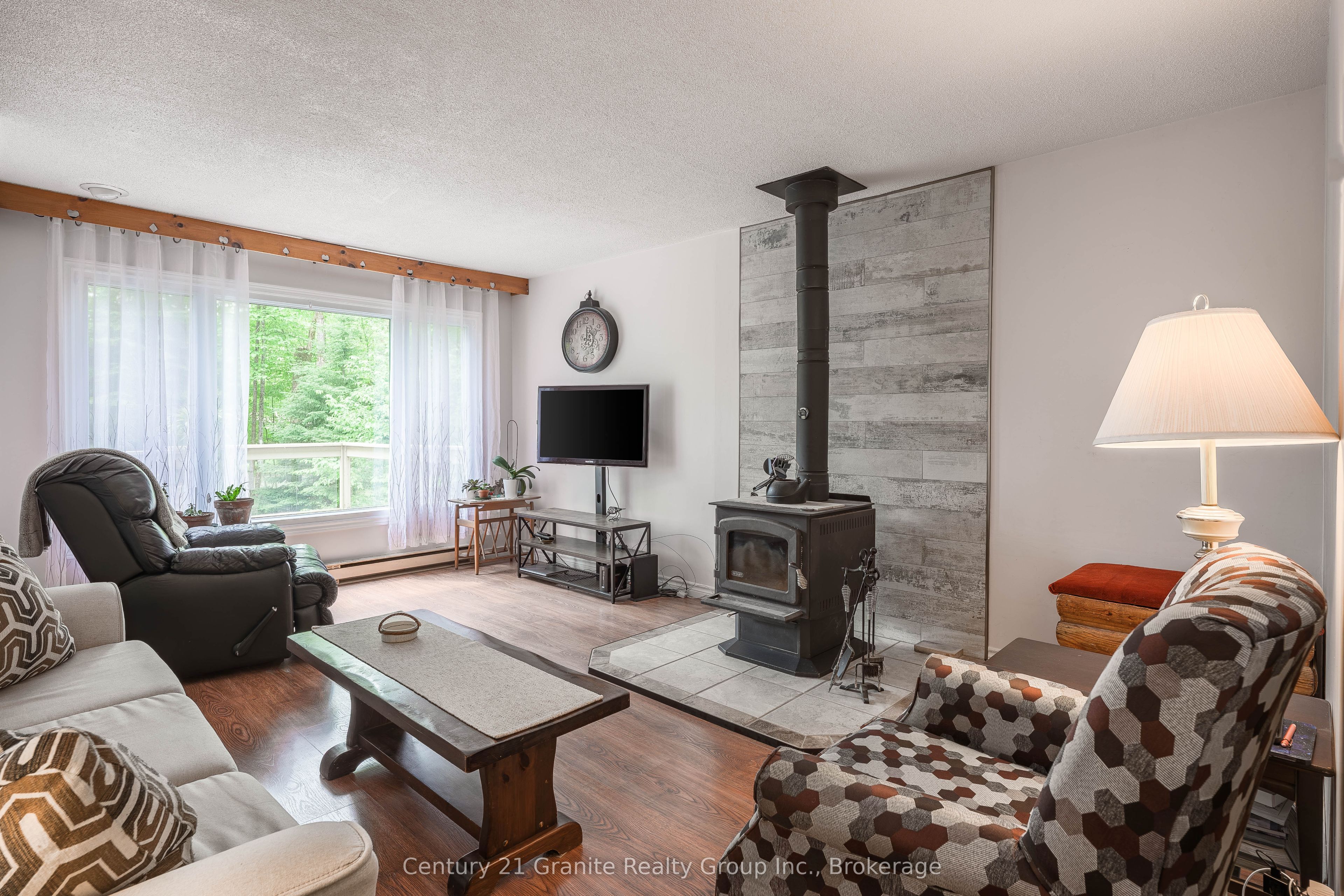 267 Riverside Drive, Dysart et al, ON K0M 1S0 photo 4