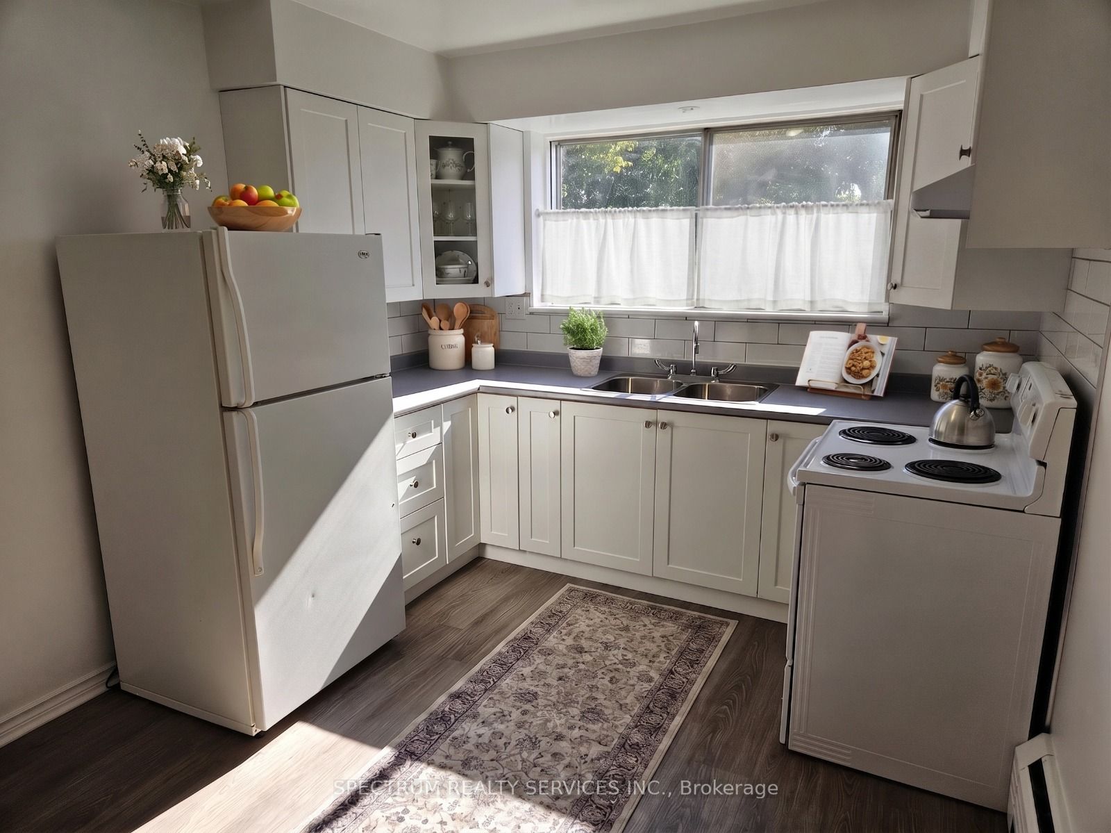 357 Connaught Street 5, Kitchener, ON N2C 1B9 photo 4