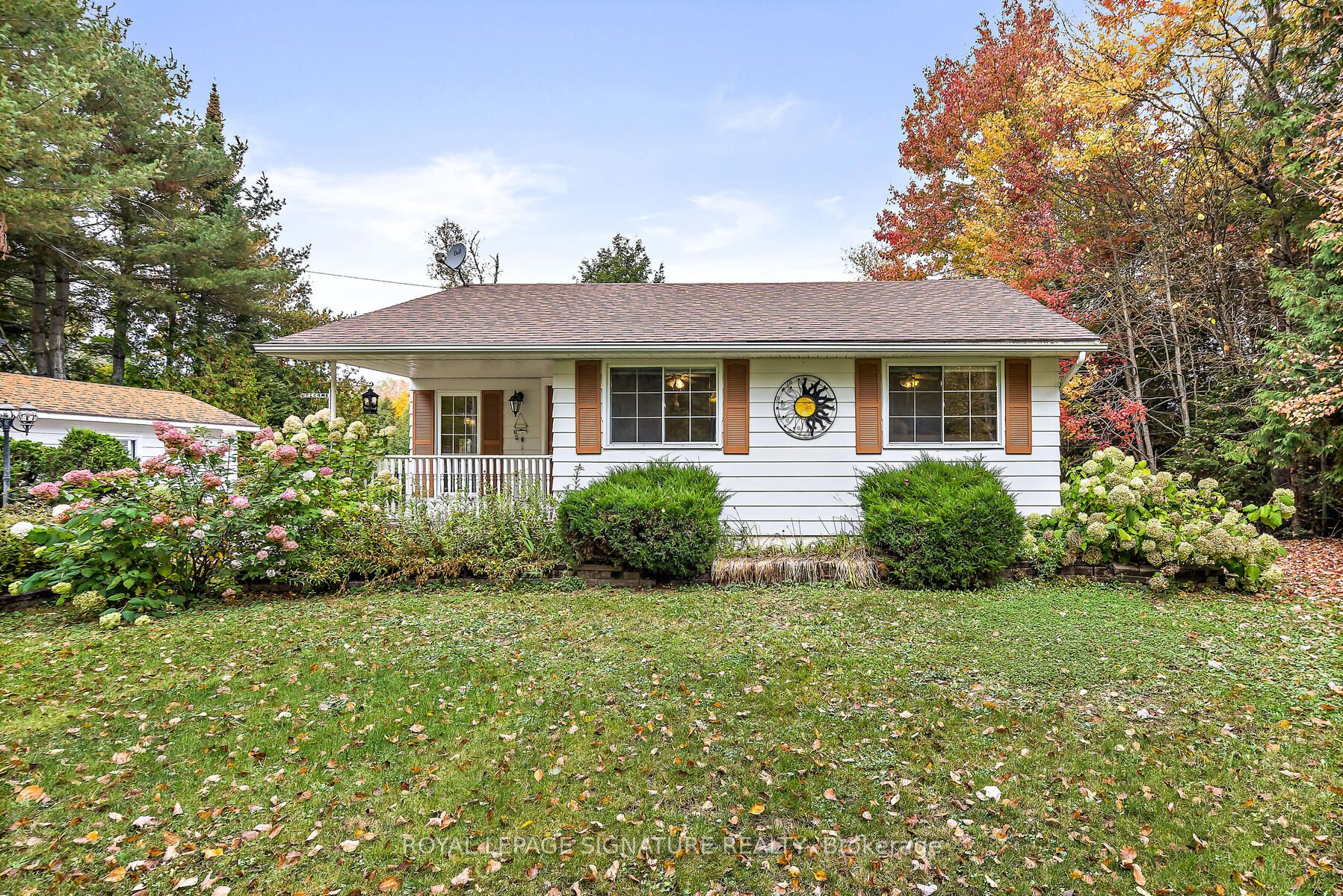 1047 Lagoon Road, Highlands East, ON K0L 1C0 photo 2