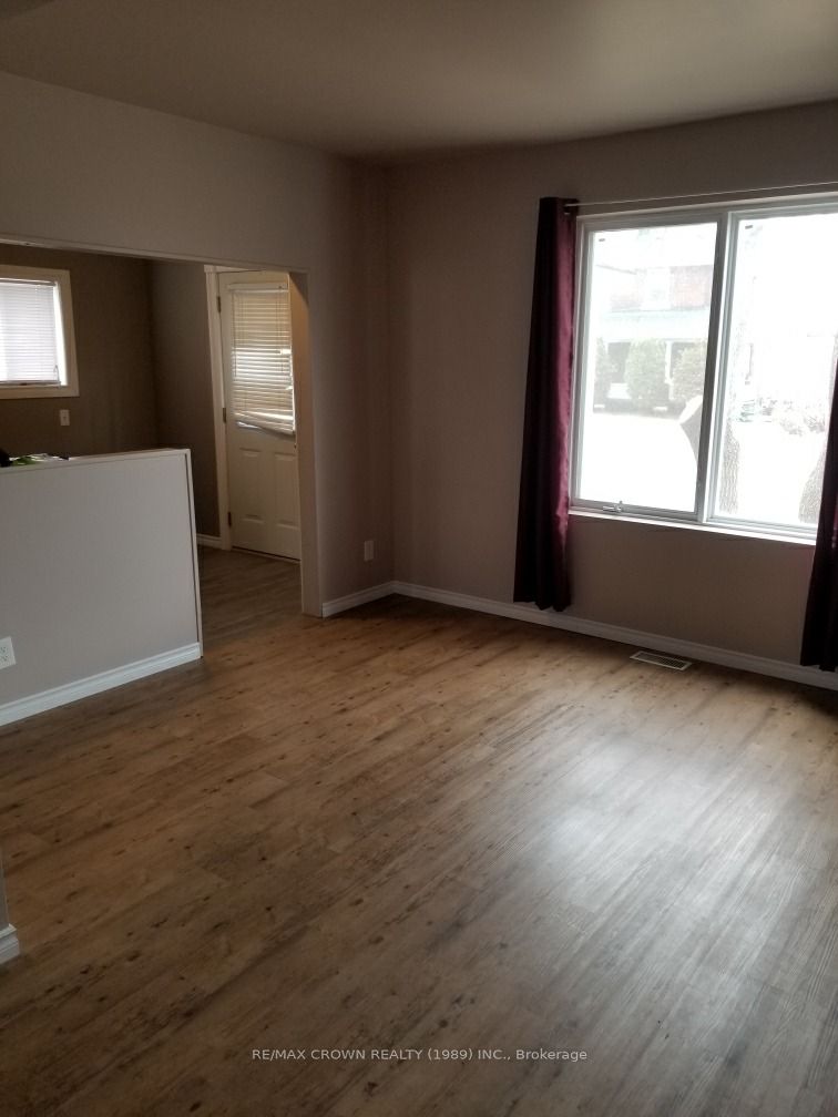 700 Main Street W, North Bay, ON P1B 2V7 photo 5
