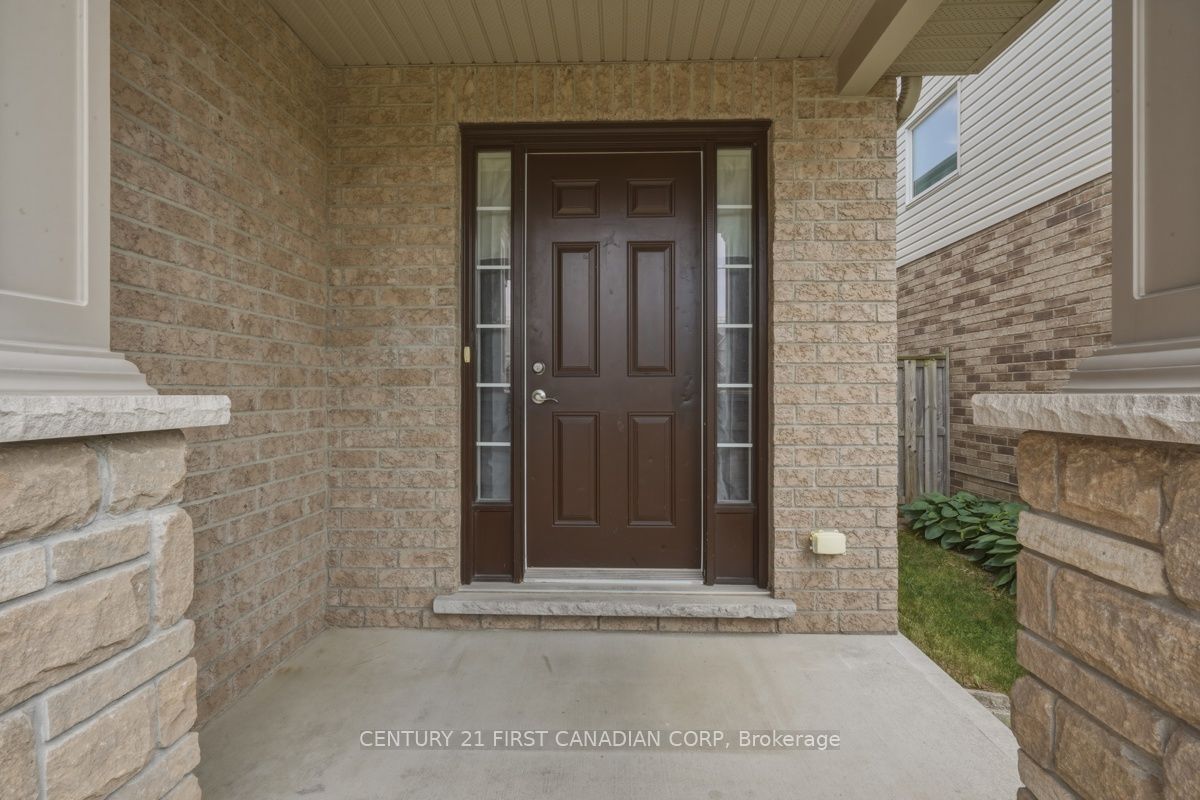 3302 Emilycarr Lane W, London South, ON N6L 0B3 photo 4