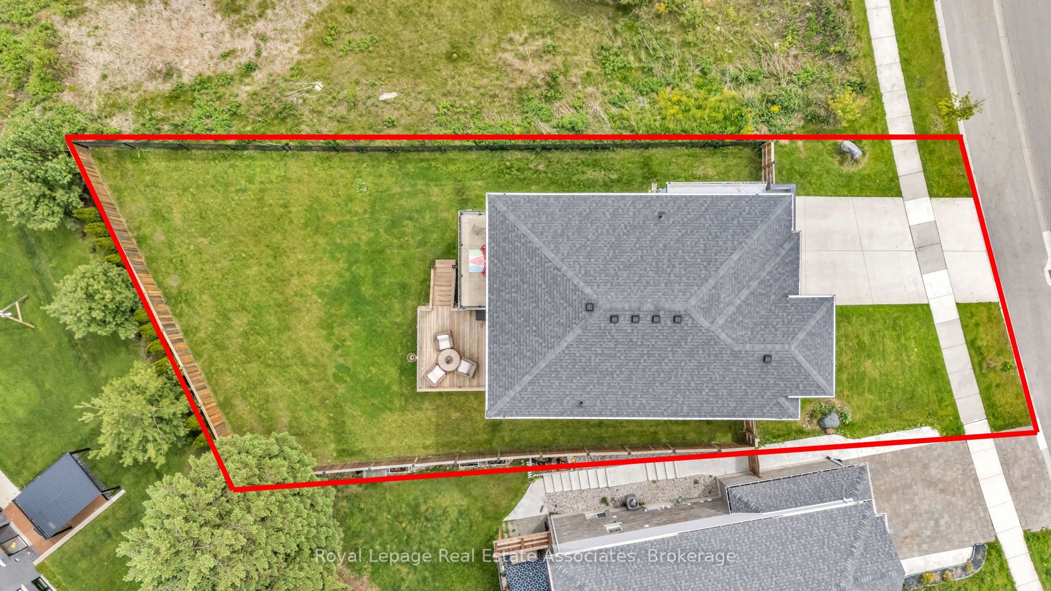 2433 Tokala Trail, London North, ON N6G 0V6 photo 2