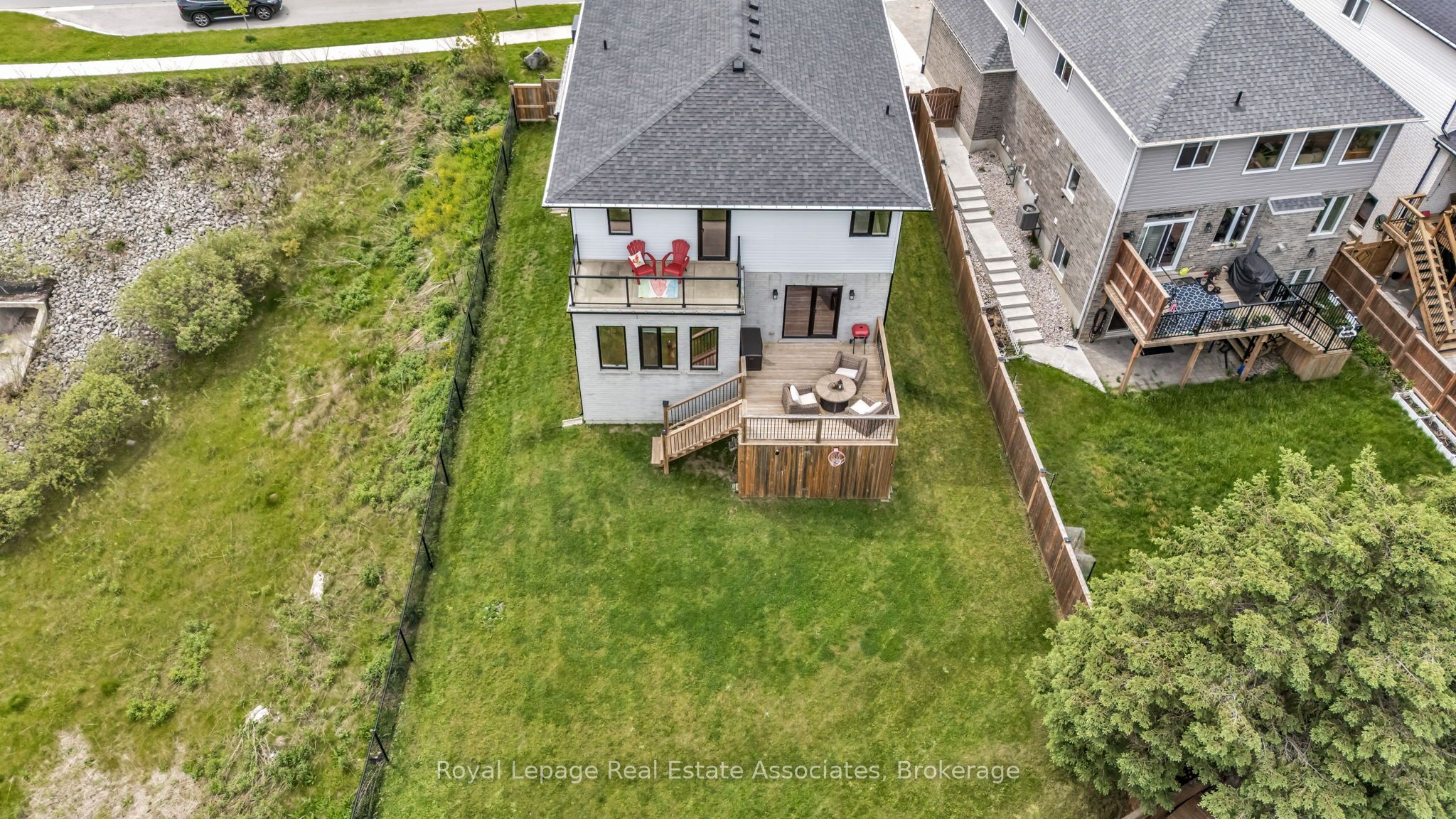 2433 Tokala Trail, London North, ON N6G 0V6 photo 3