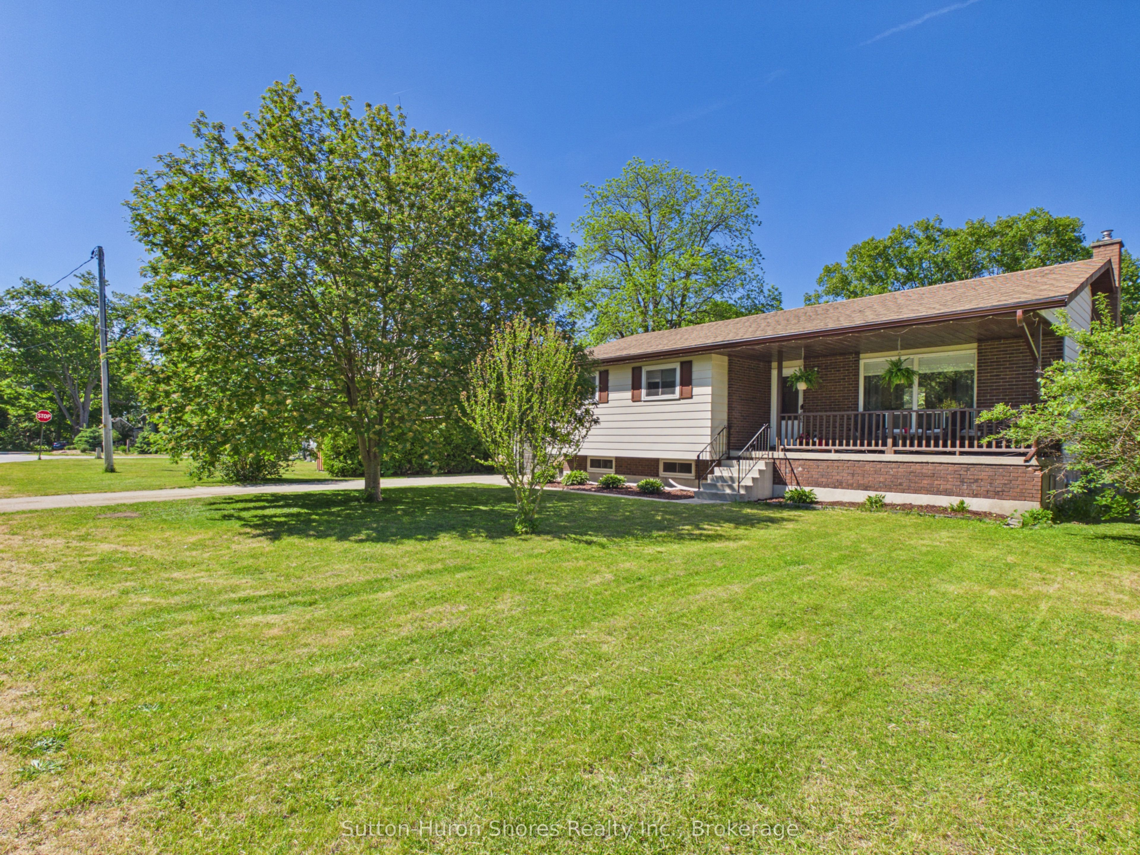 336 Lansdowne Street, Saugeen Shores, ON N0H 2L0