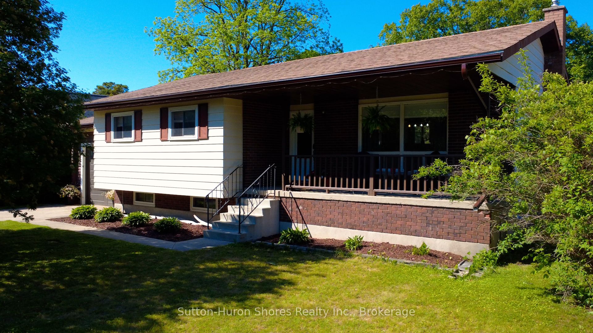 336 Lansdowne Street, Saugeen Shores, ON N0H 2L0 photo 4