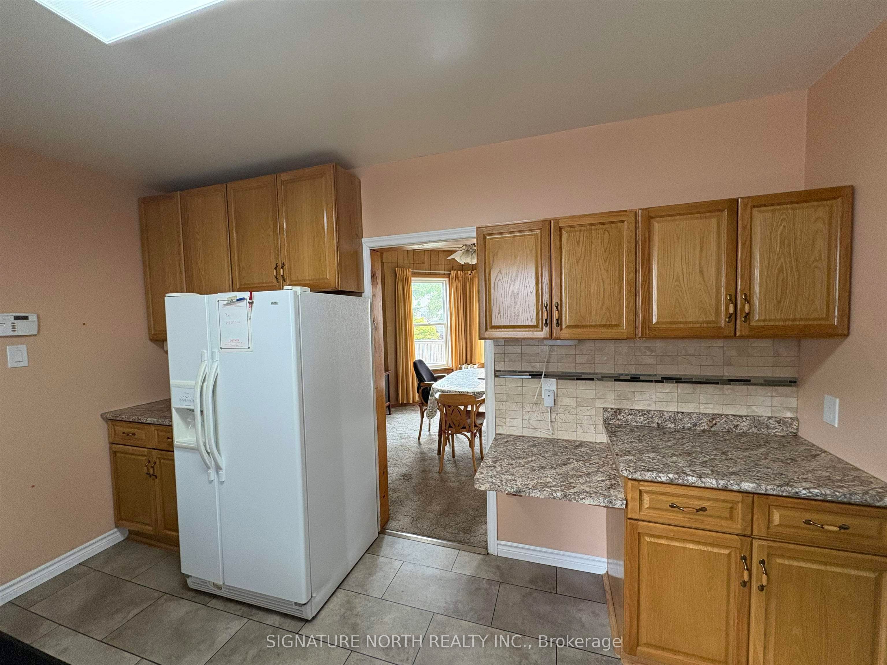 390 Ambrose, Thunder Bay, ON P7B 1M4 photo 3