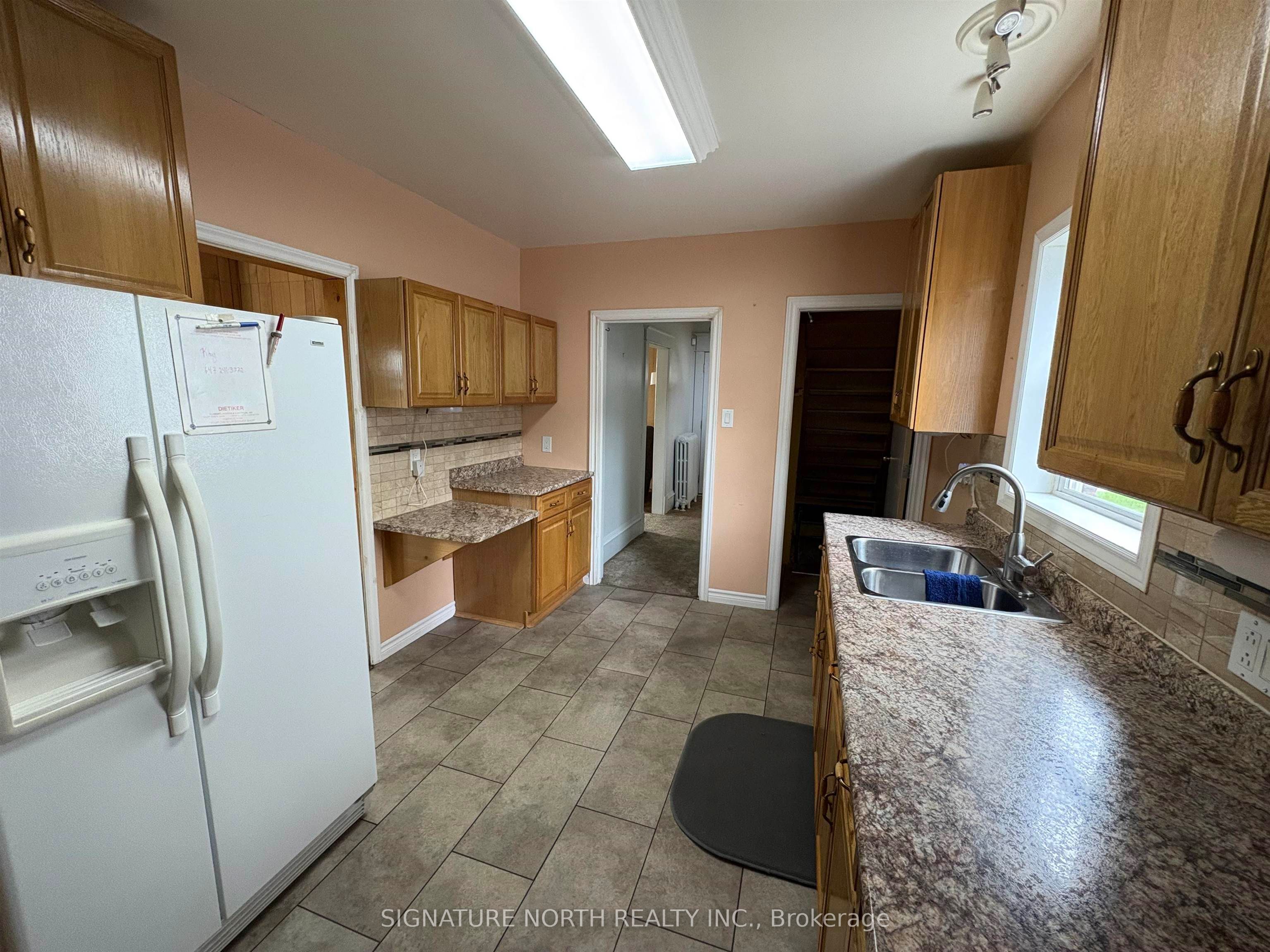 390 Ambrose, Thunder Bay, ON P7B 1M4 photo 4