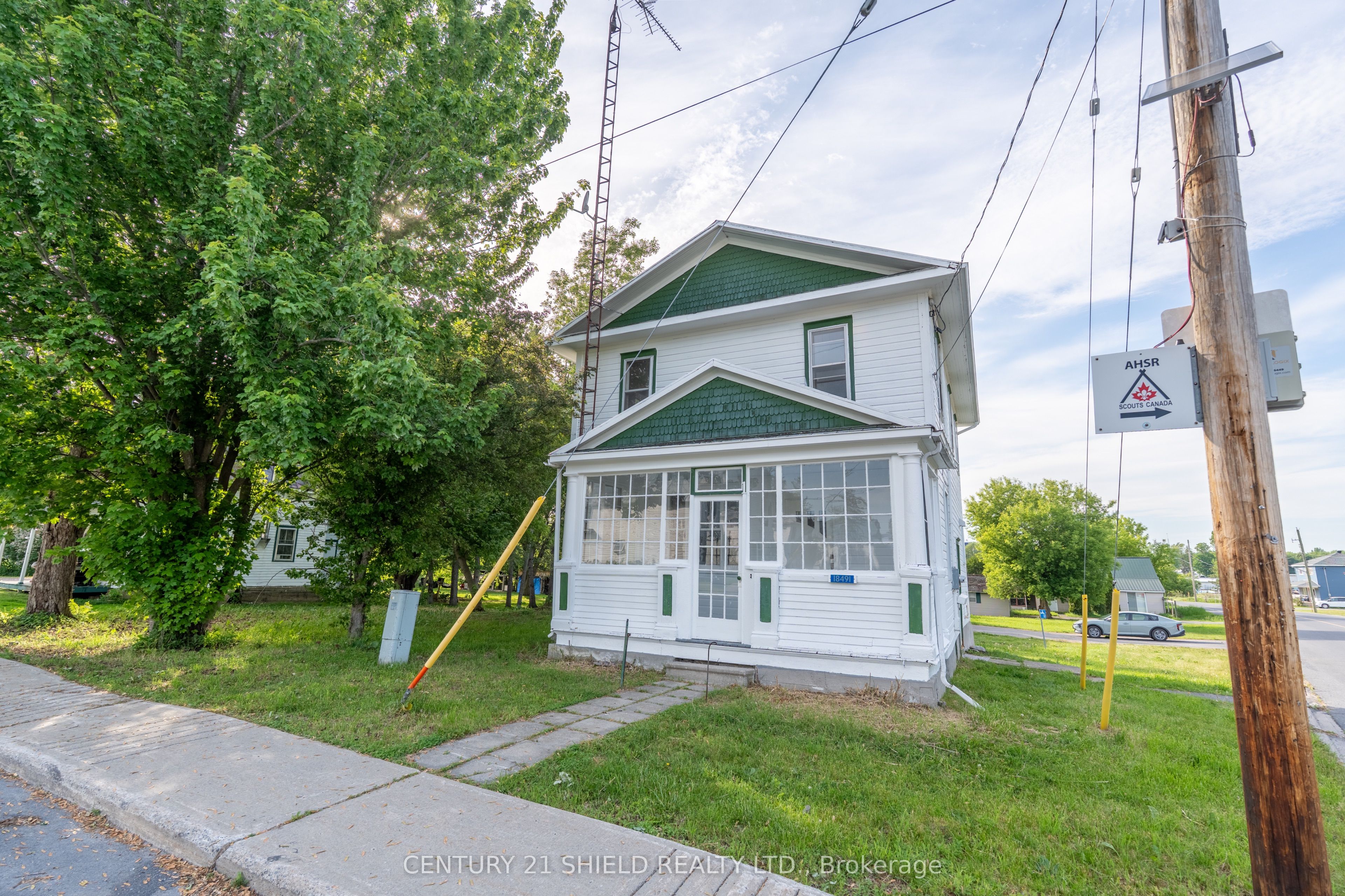 18491 Hughie Munro Street, North Glengarry, ON K0C 1B0