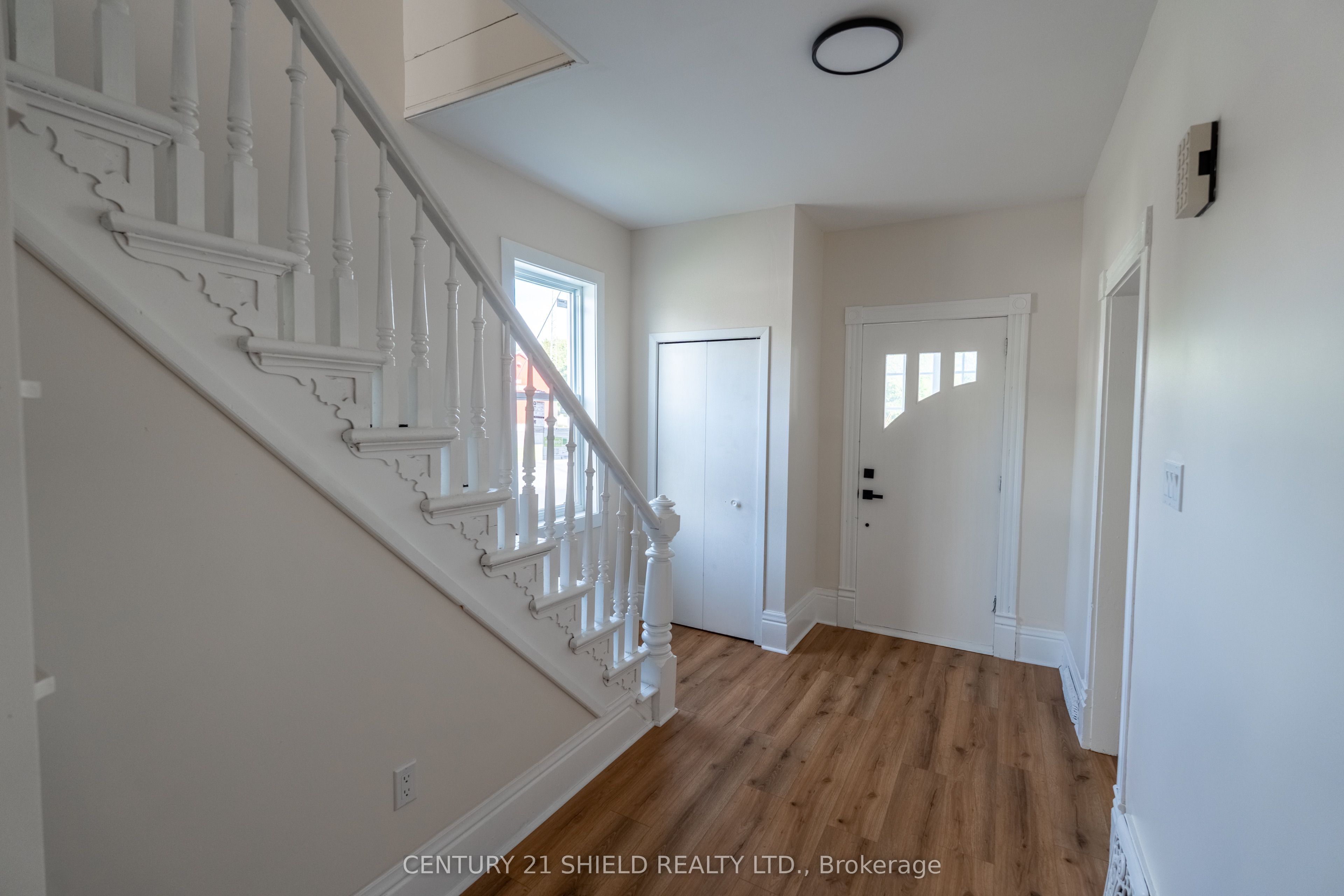 18491 Hughie Munro Street, North Glengarry, ON K0C 1B0 photo 3