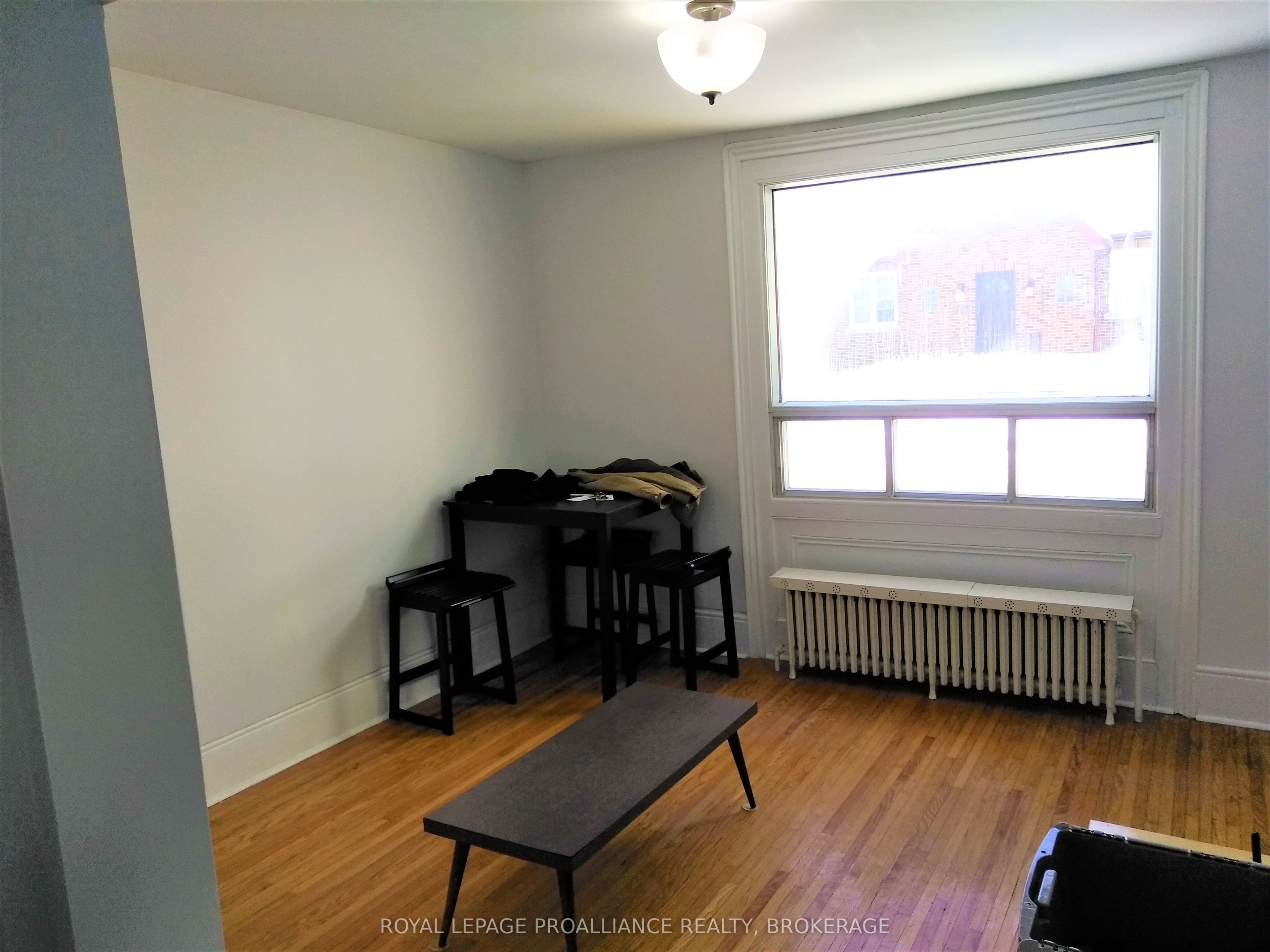 635 Victoria Street, Kingston, ON K7K 4S3 photo 3