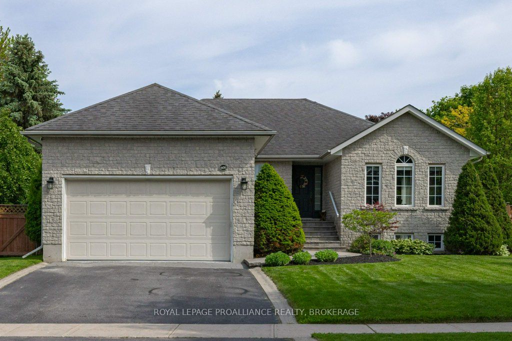 600 Shiloh Avenue, Kingston, ON K7M 8V9