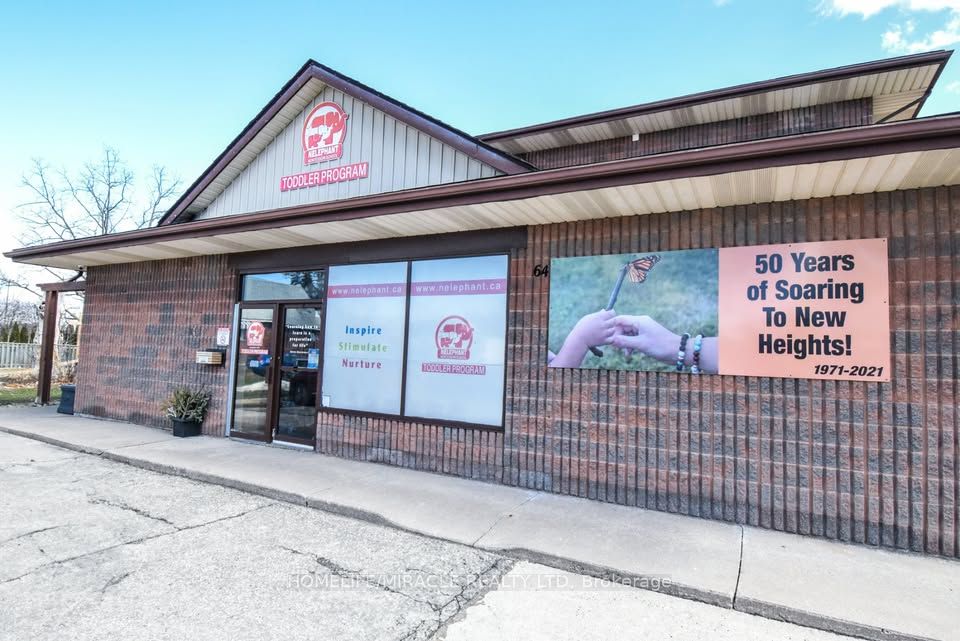 64 Louth Street 303, St. Catharines, ON L2S 2T4 photo 2