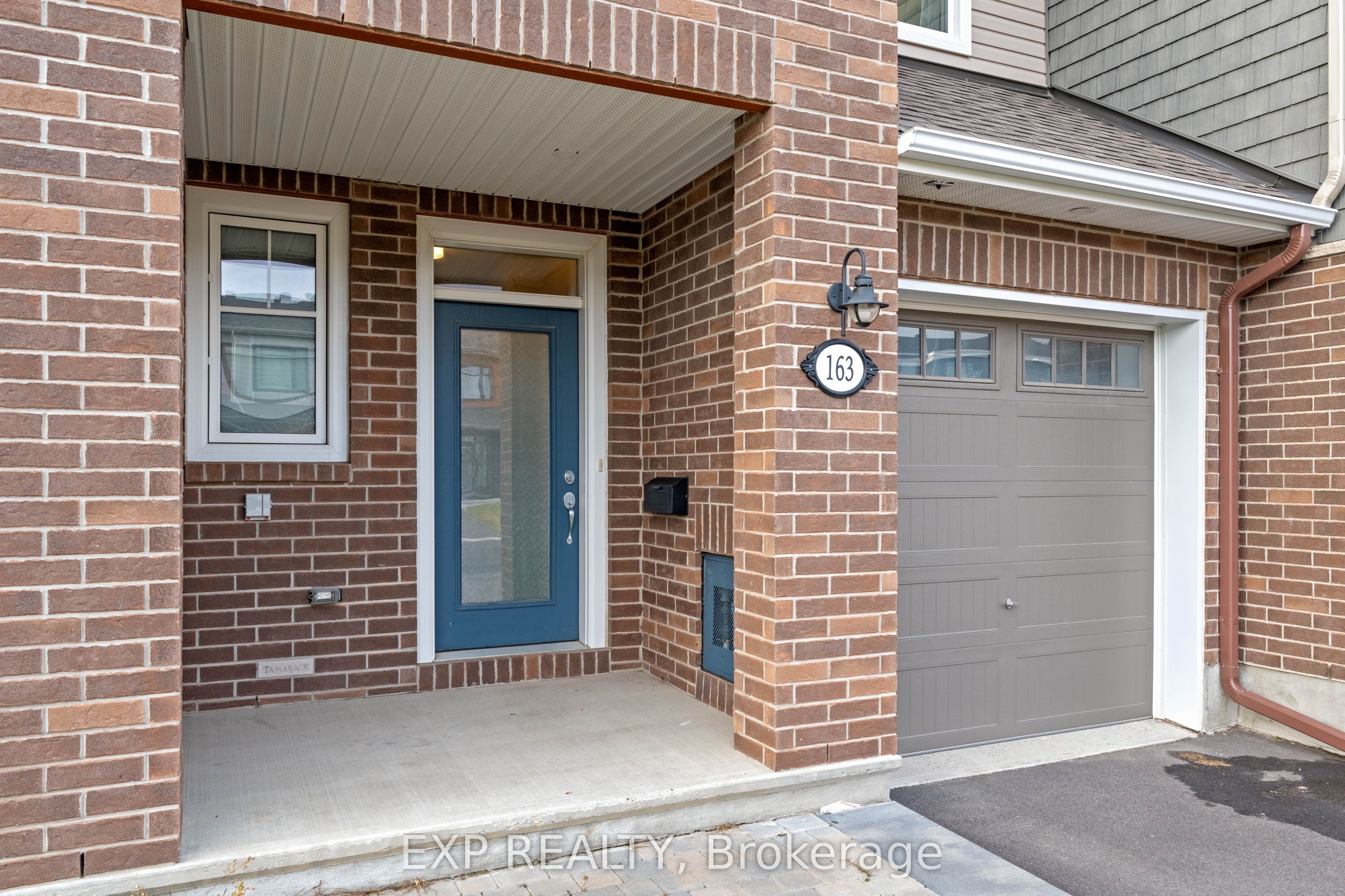 163 Angelonia Crescent, Blossom Park - Airport and Area, ON K1T 3V9 photo 3