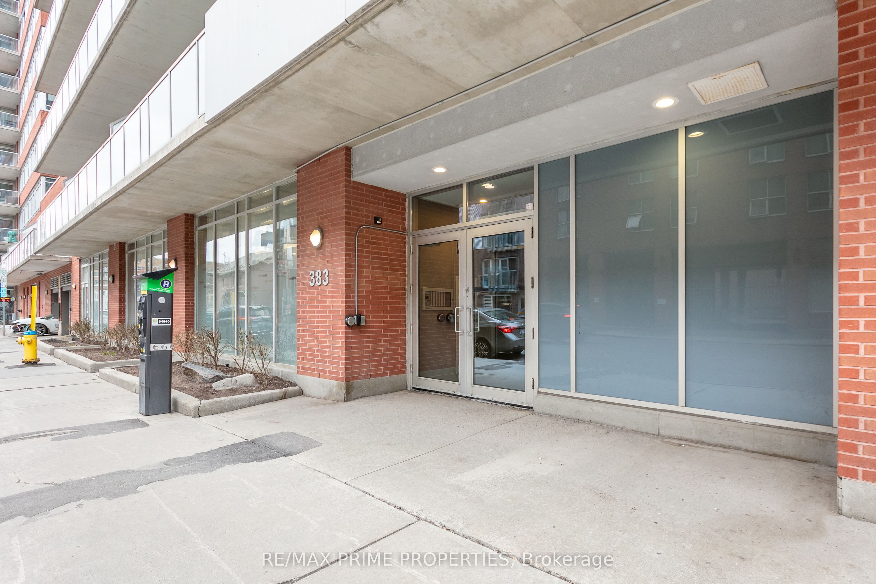 383 Cumberland Street 311, Lower Town - Sandy Hill, ON K1N 1J7 photo 2