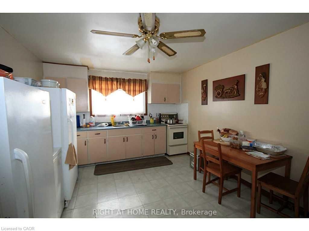 115 Sixth Avenue, Brantford, ON N3S 1B1 photo 5