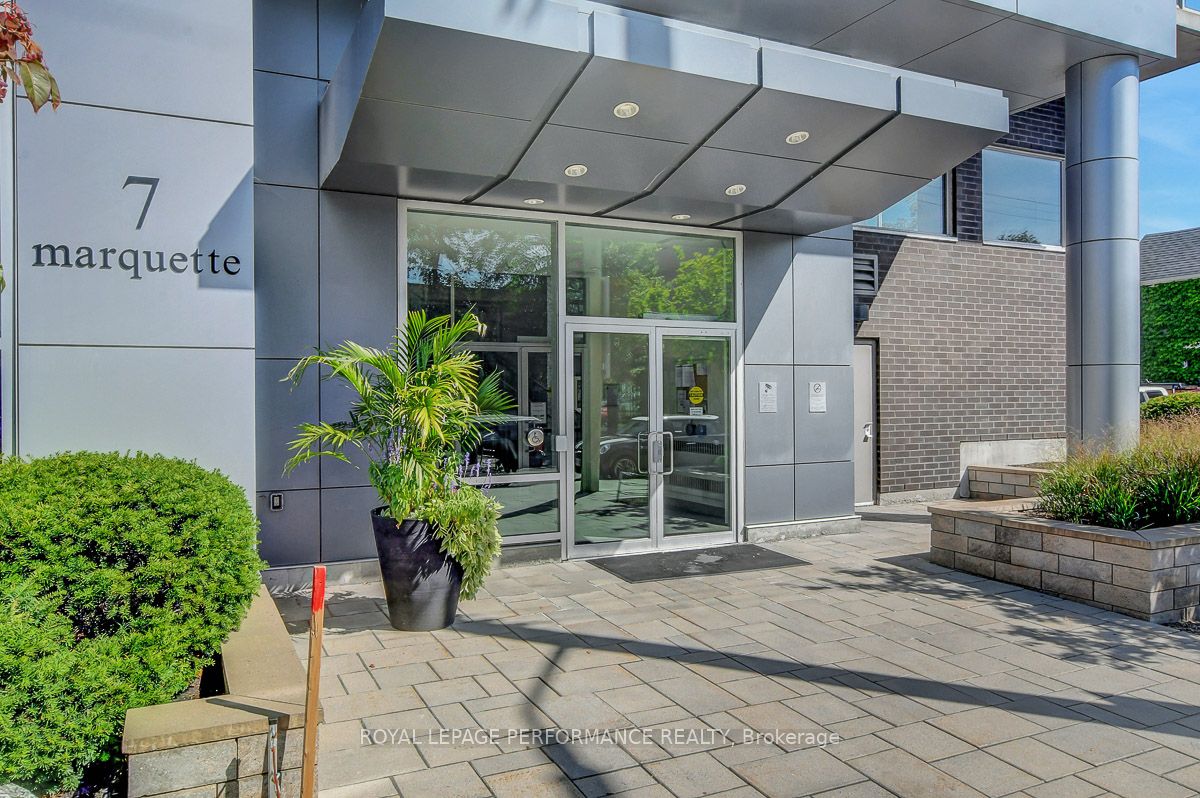 7 Marquette Avenue 413, Vanier and Kingsview Park, ON K1L 8A7 photo 2